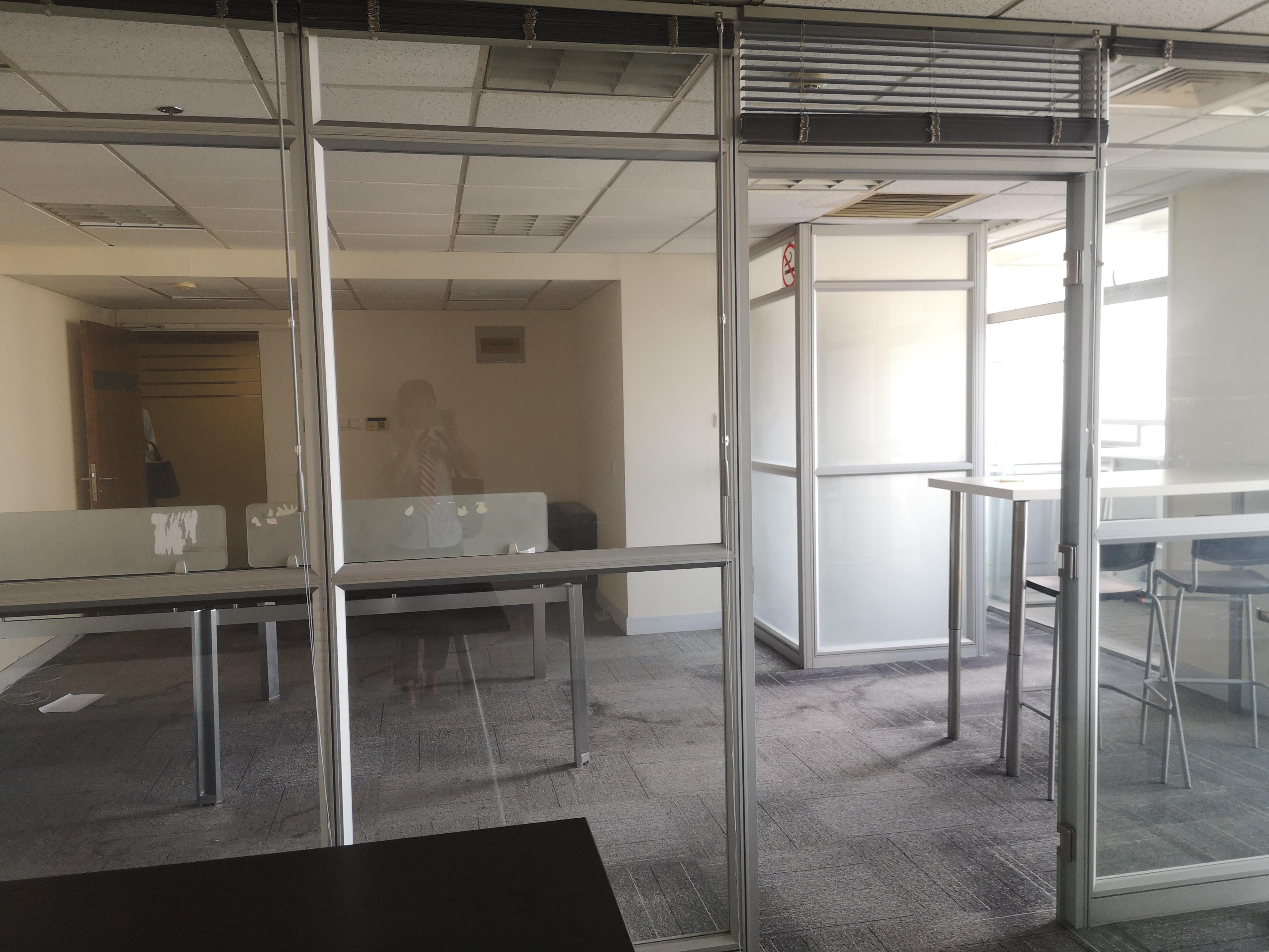 淮海中路淮海中华大厦78平米写字楼出租