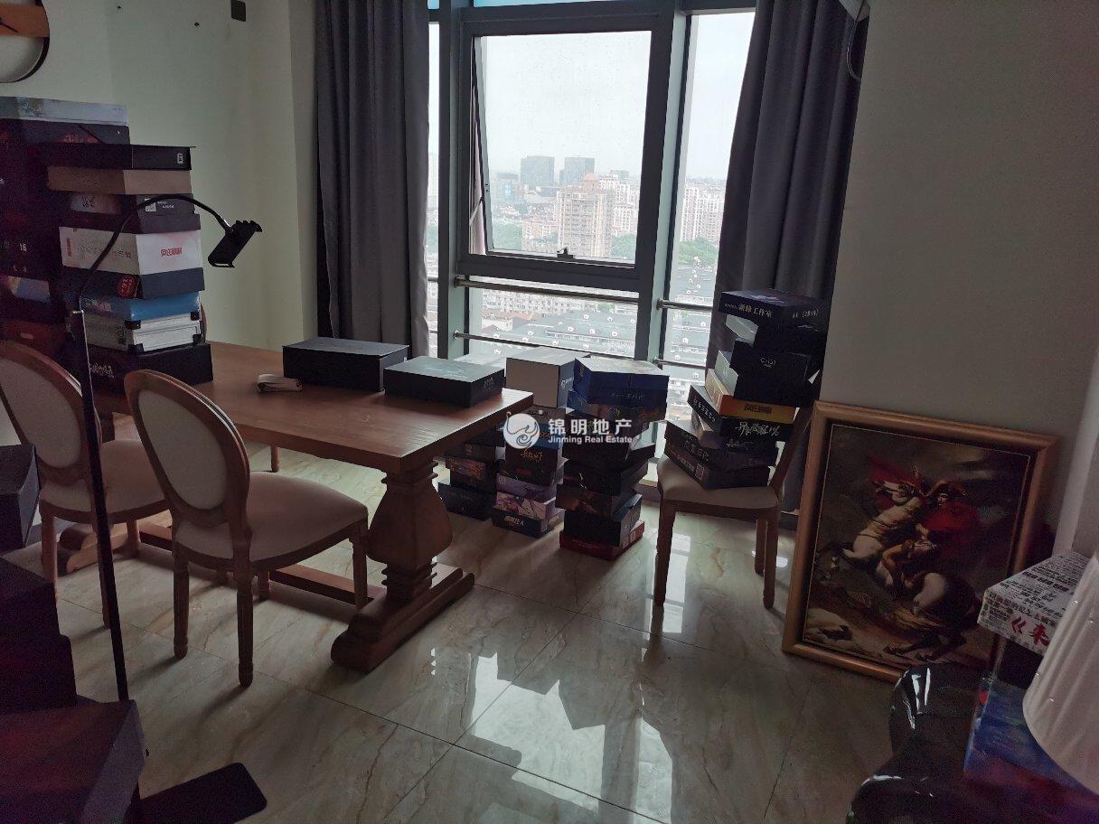 西藏北路金赢108创意广场68平米写字楼出租