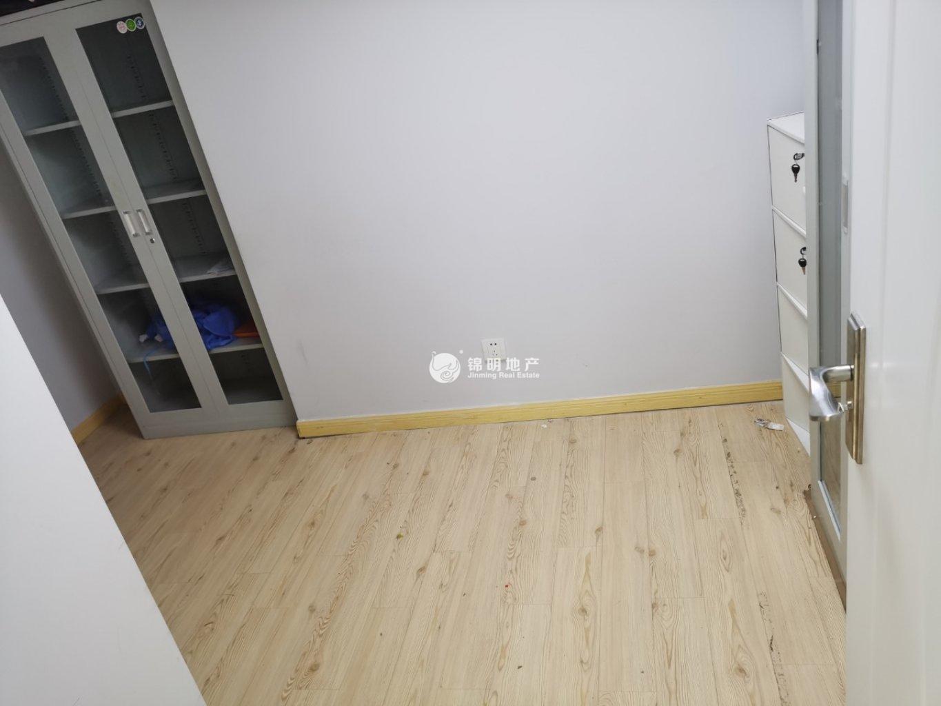 西藏北路金赢108创意广场65平米写字楼出租