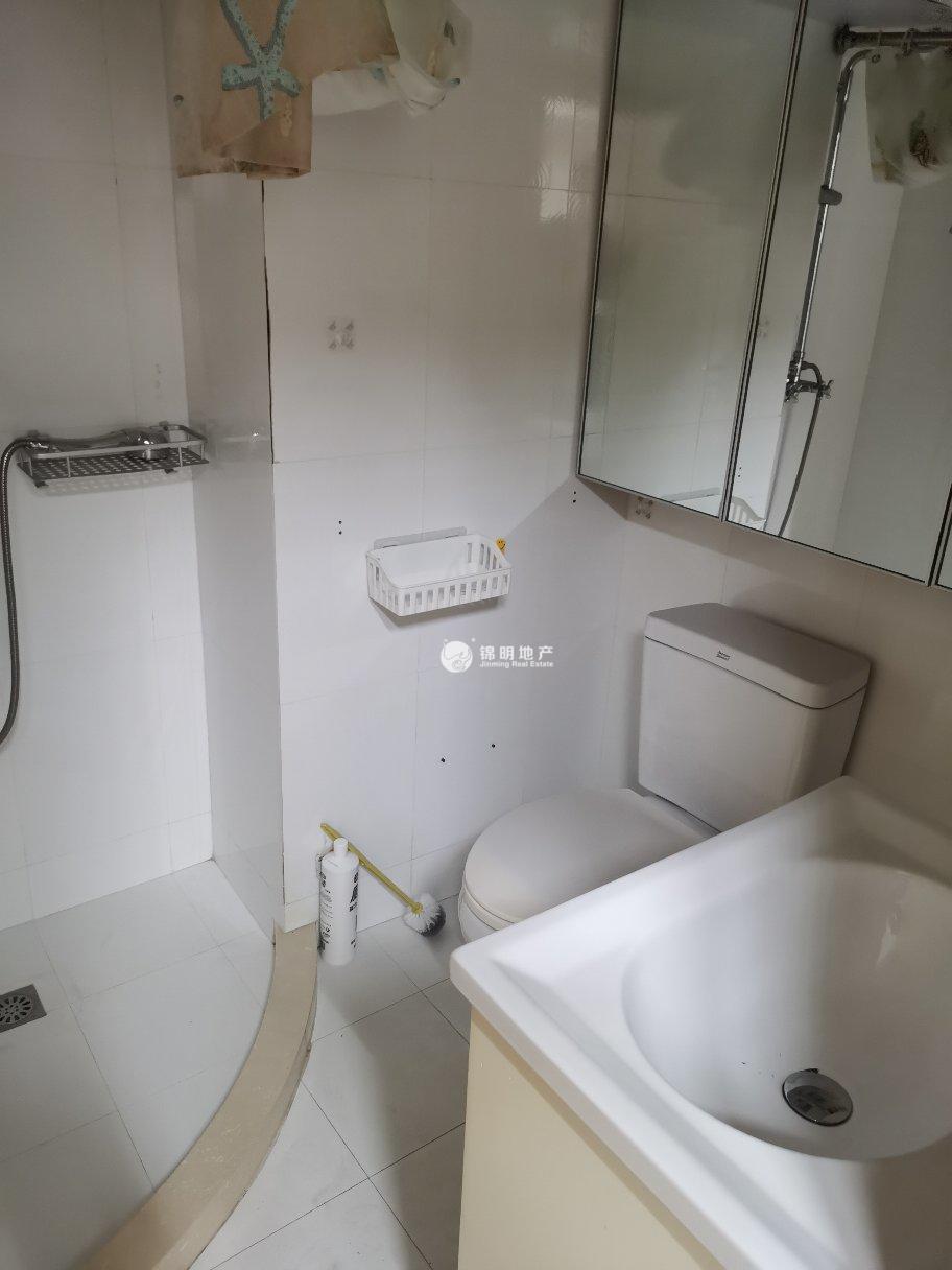 西藏北路金赢108创意广场64平米写字楼出租