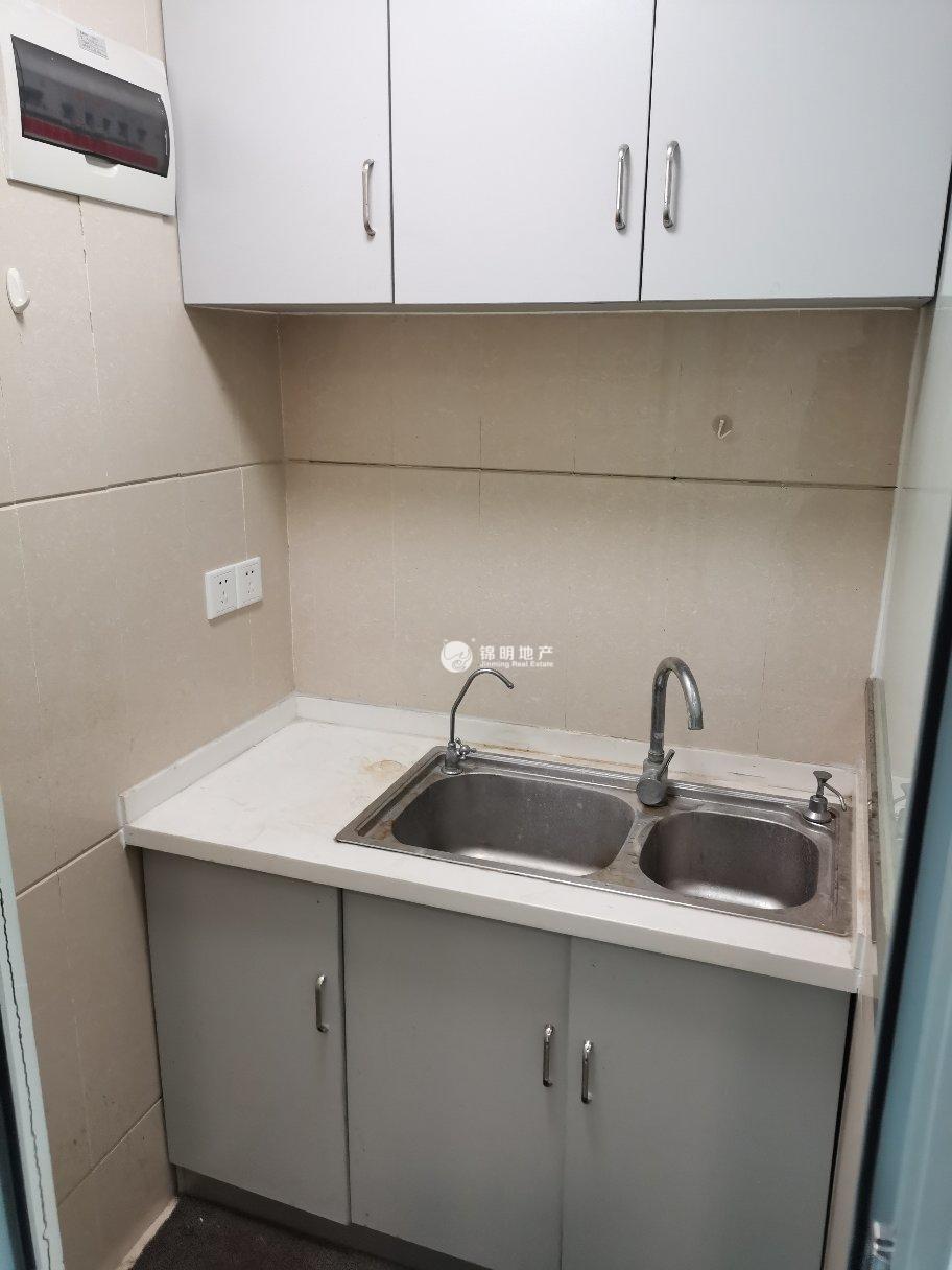 西藏北路金赢108创意广场62平米写字楼出租