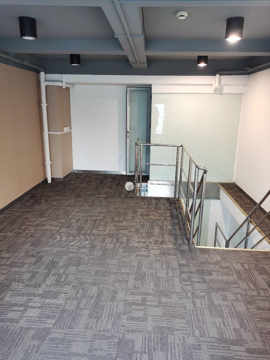 西藏北路金赢108创意广场62平米写字楼出租