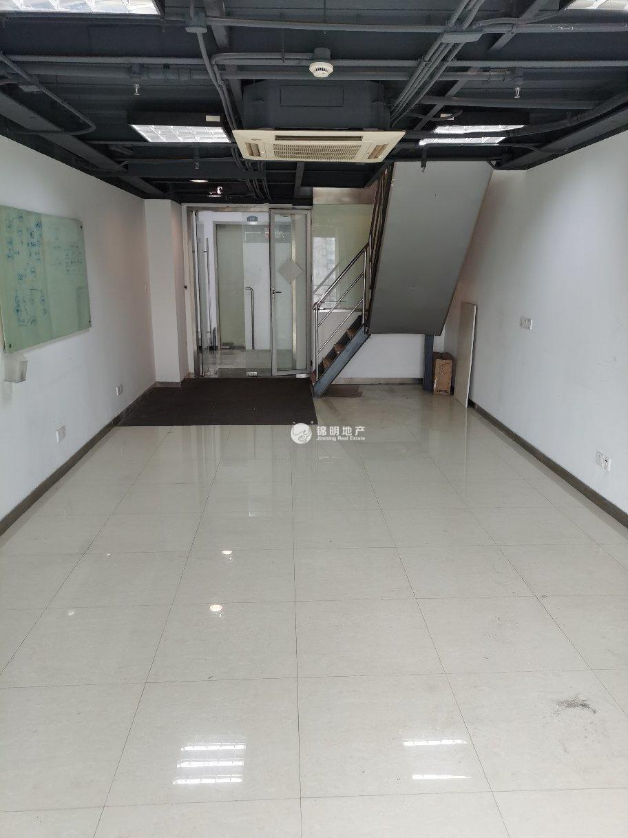 西藏北路金赢108创意广场62平米写字楼出租