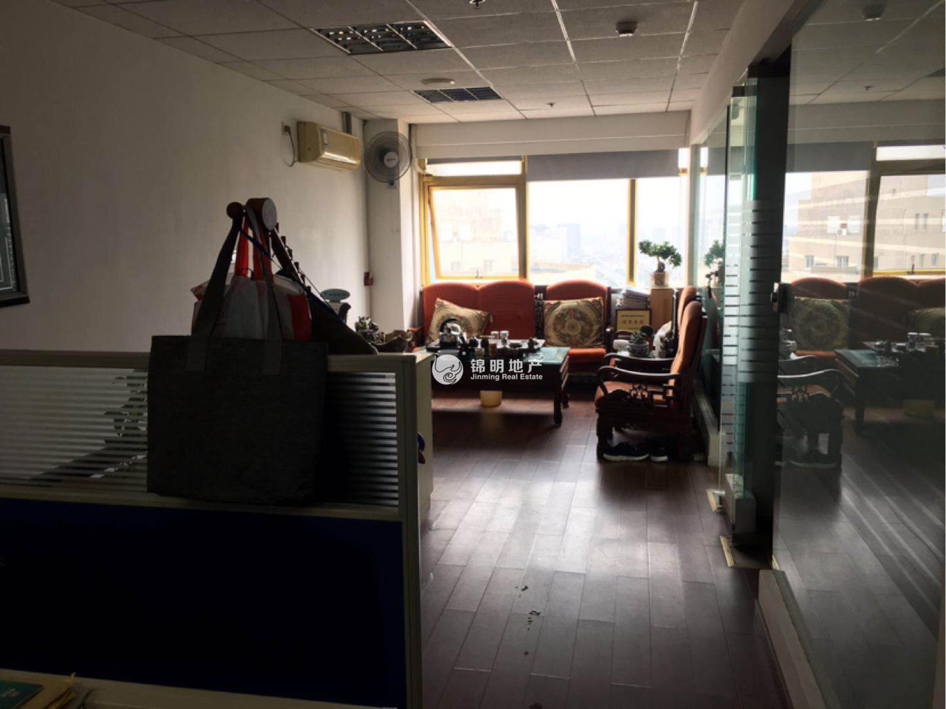 不夜城云华科技大厦64平米写字楼出租