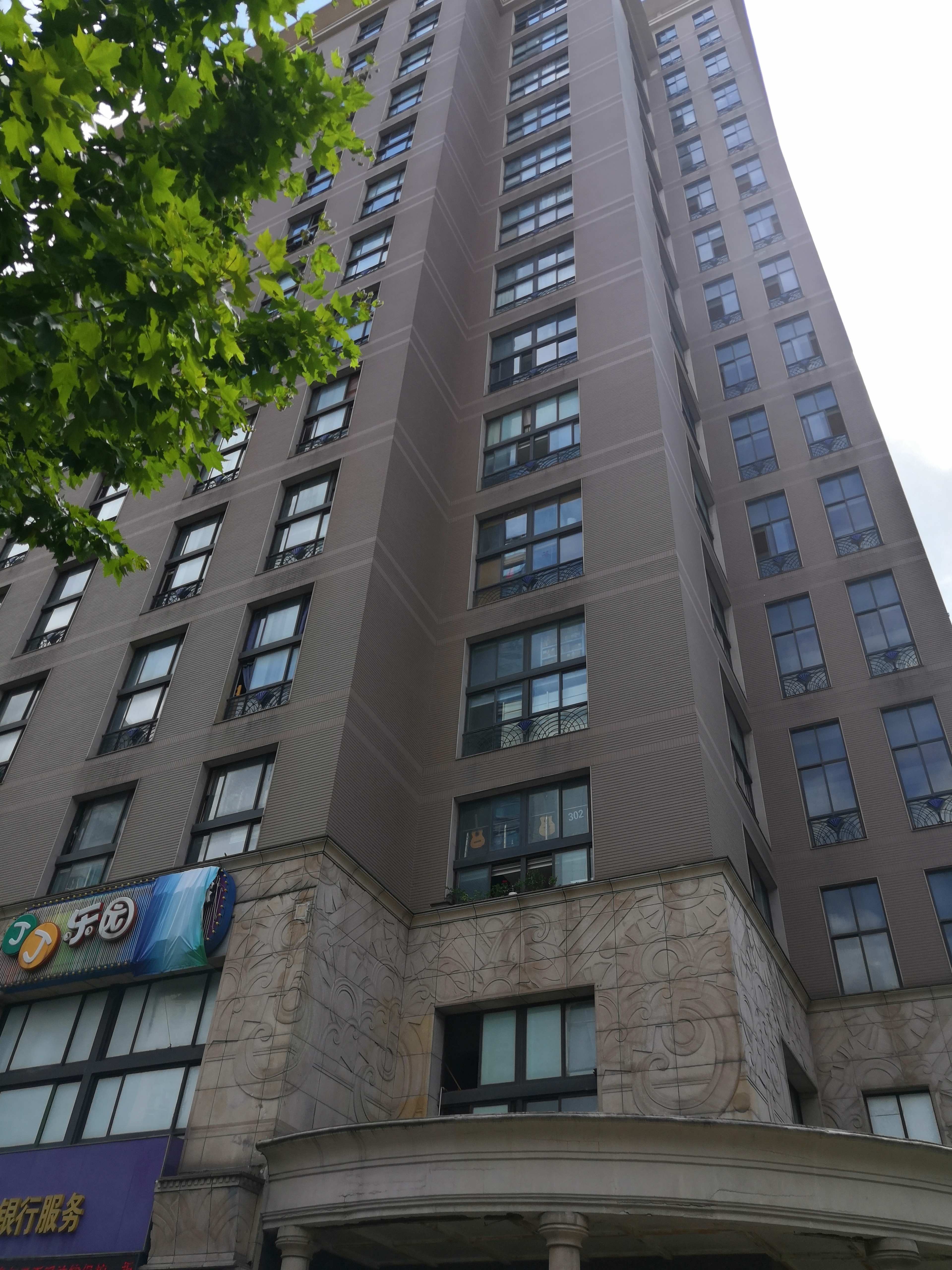 长寿路圣天地商务楼72平米写字楼出租