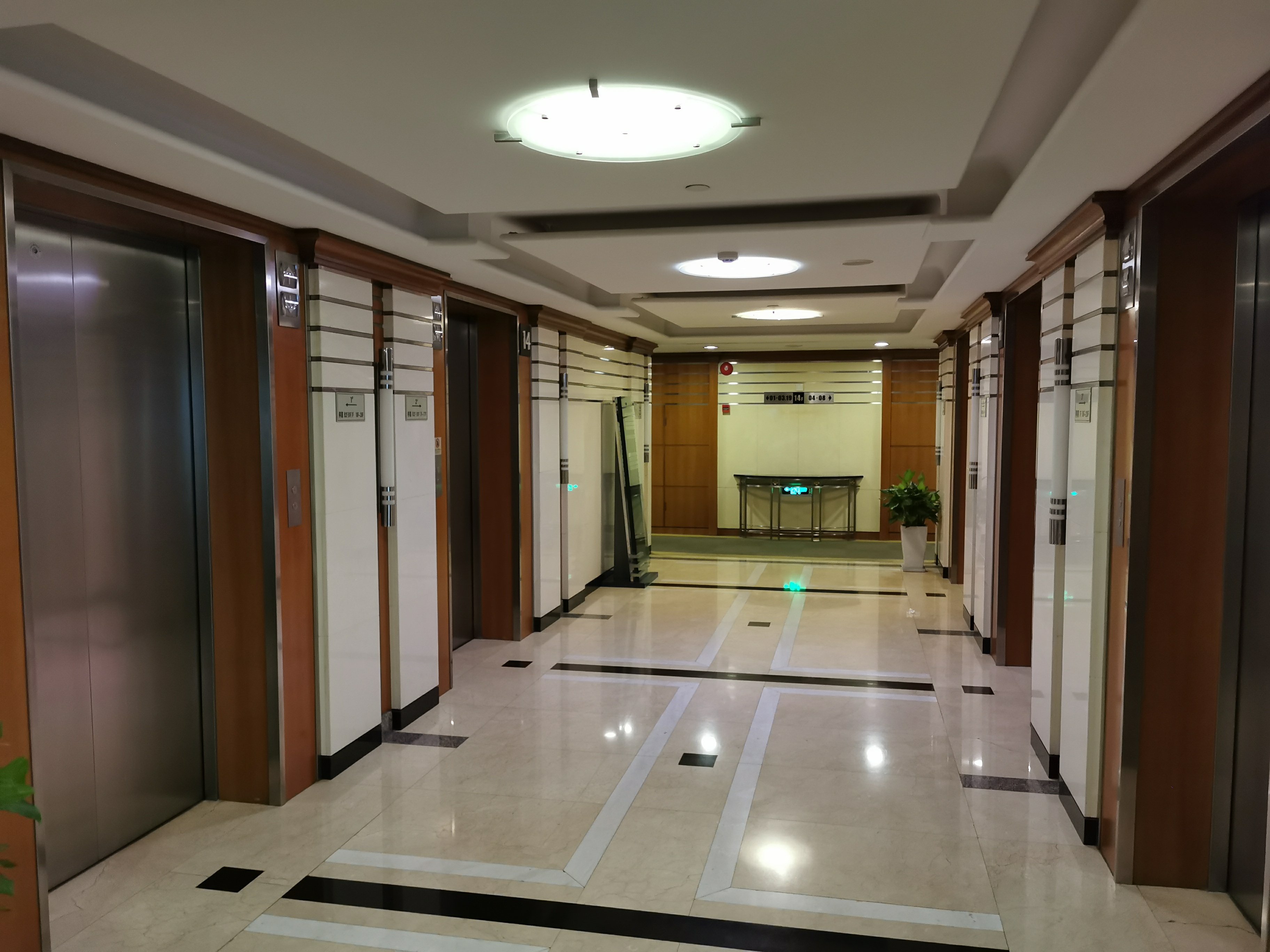 淮海中路淮海中华大厦58平米写字楼出租