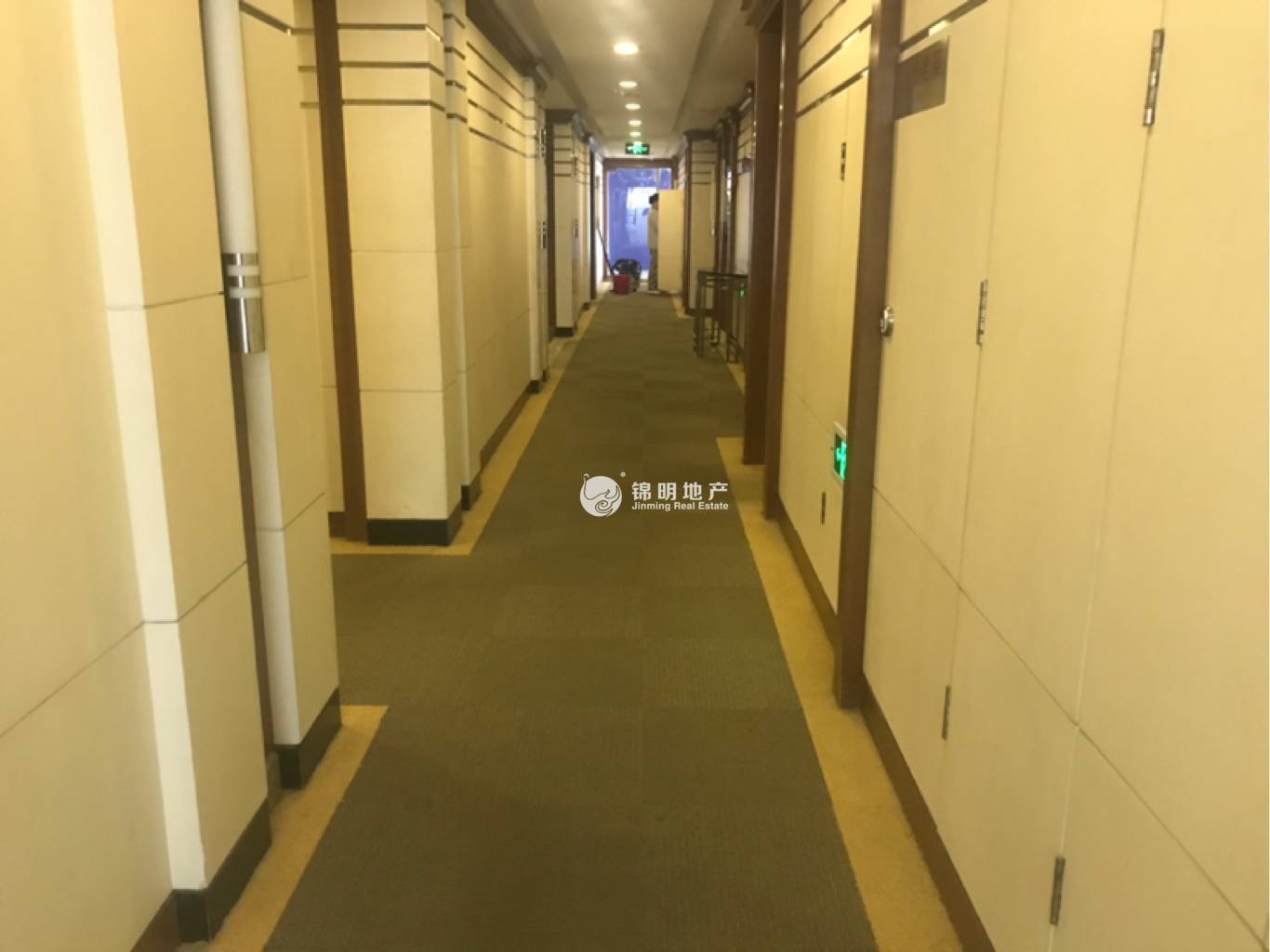 淮海中路淮海中华大厦58平米写字楼出租