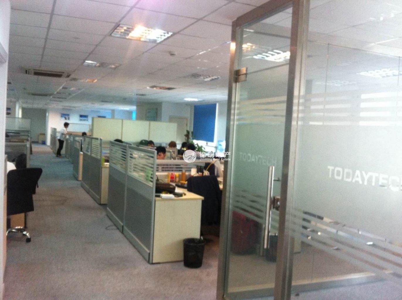 不夜城企业广场239平米写字楼出租