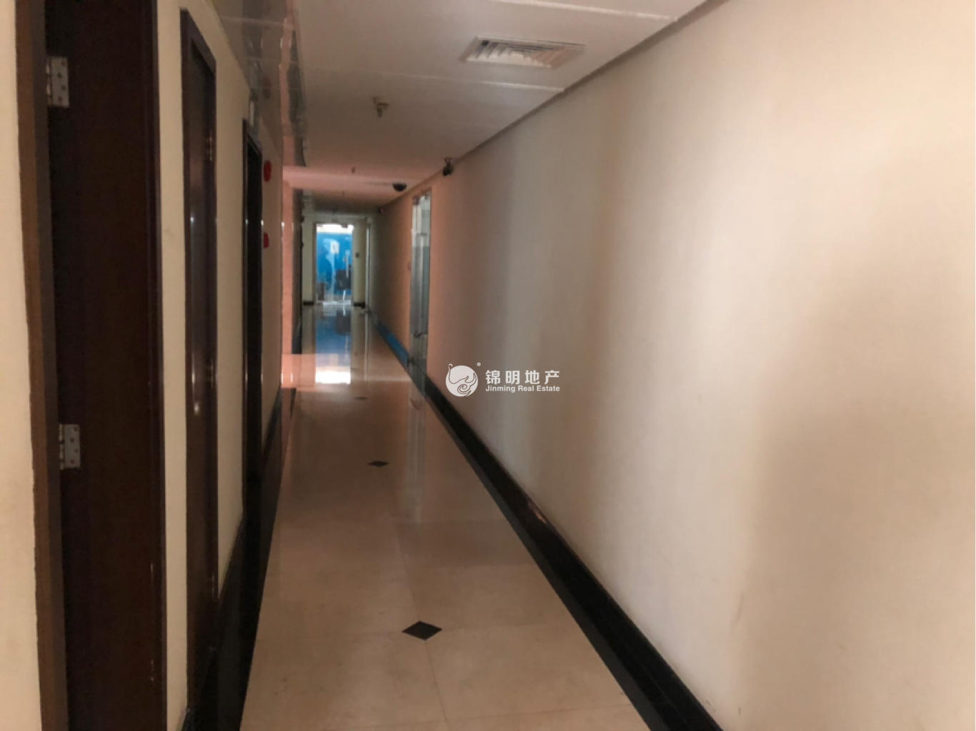 南京东路亚洲大厦67平米写字楼出租