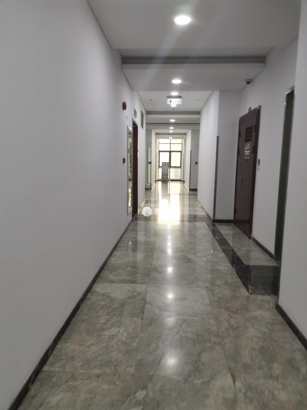 西藏北路金赢108创意广场68平米写字楼出租