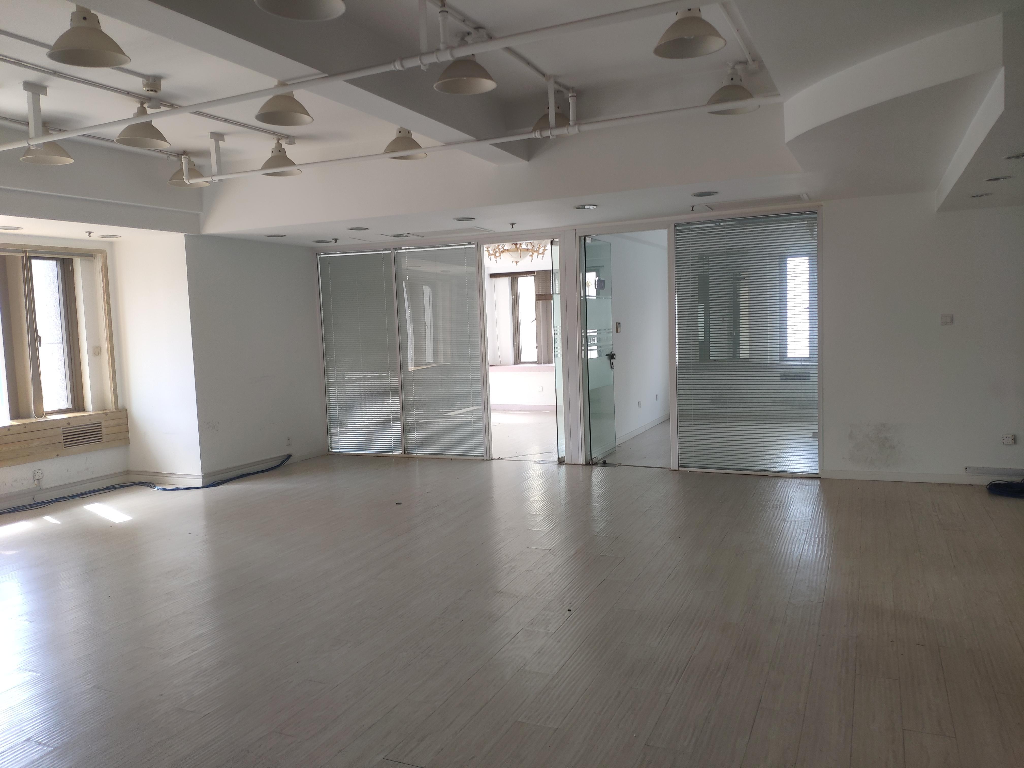 豫园旺角广场191平米写字楼出租