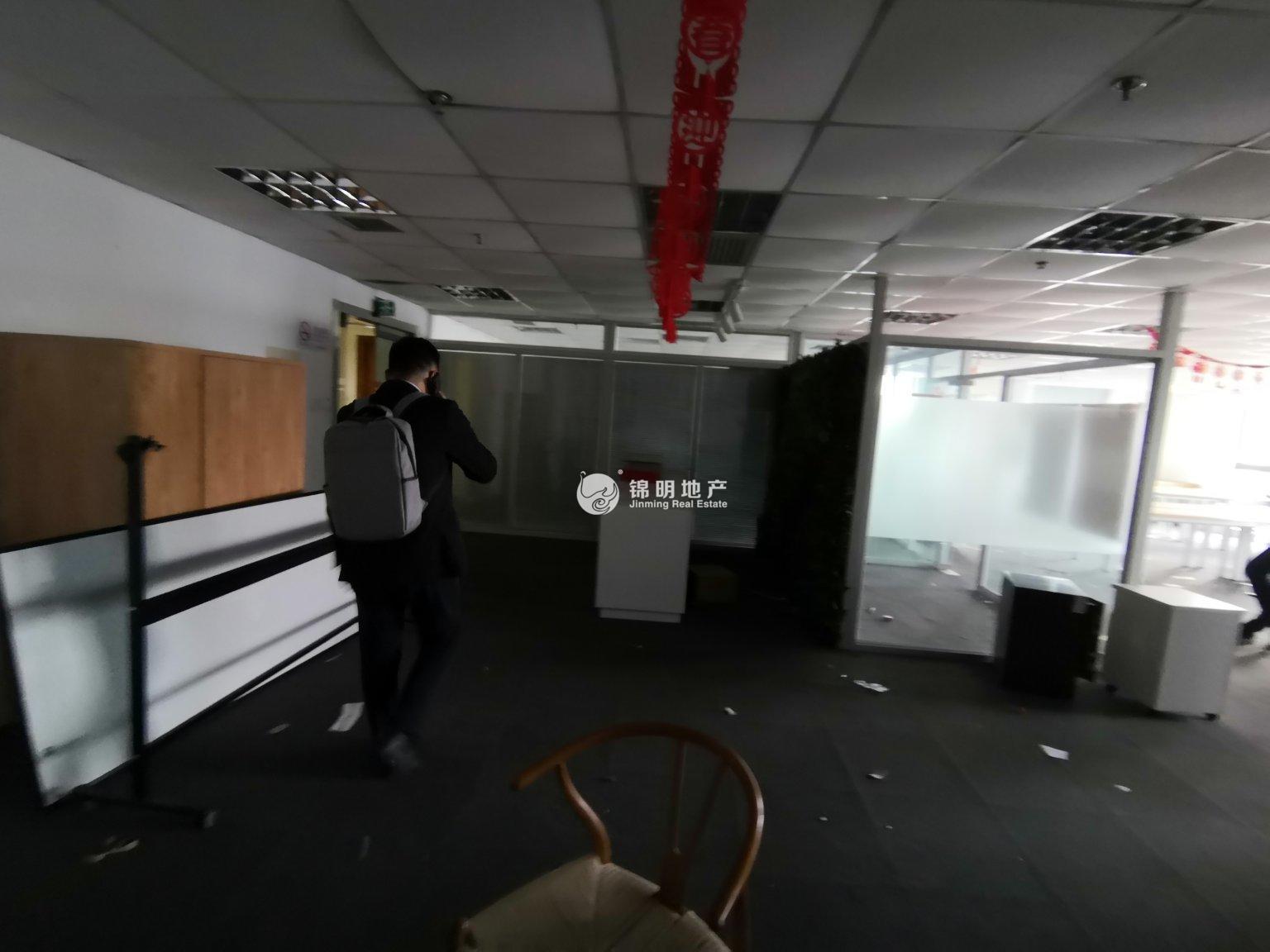 徐家汇圣爱大厦240平米写字楼出租