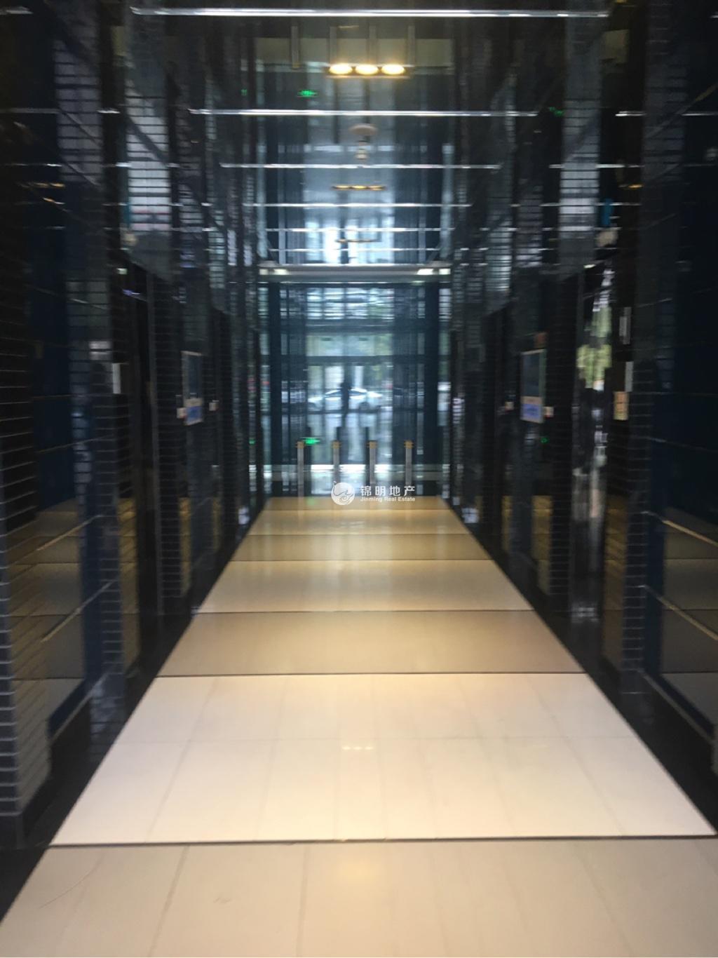 莘庄绿地蓝海54平米写字楼出租