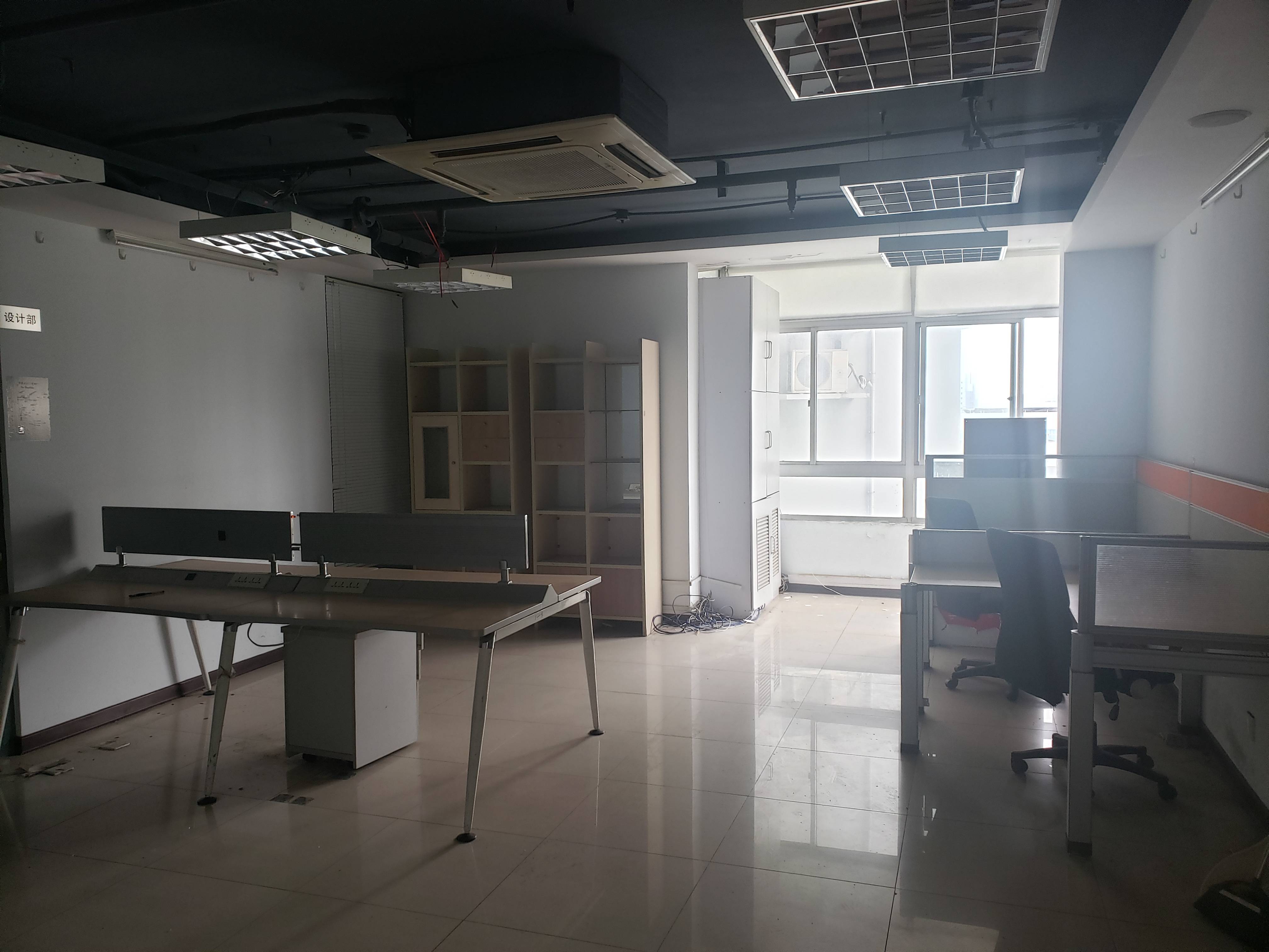 南京西路申银发展大厦197平米写字楼出租