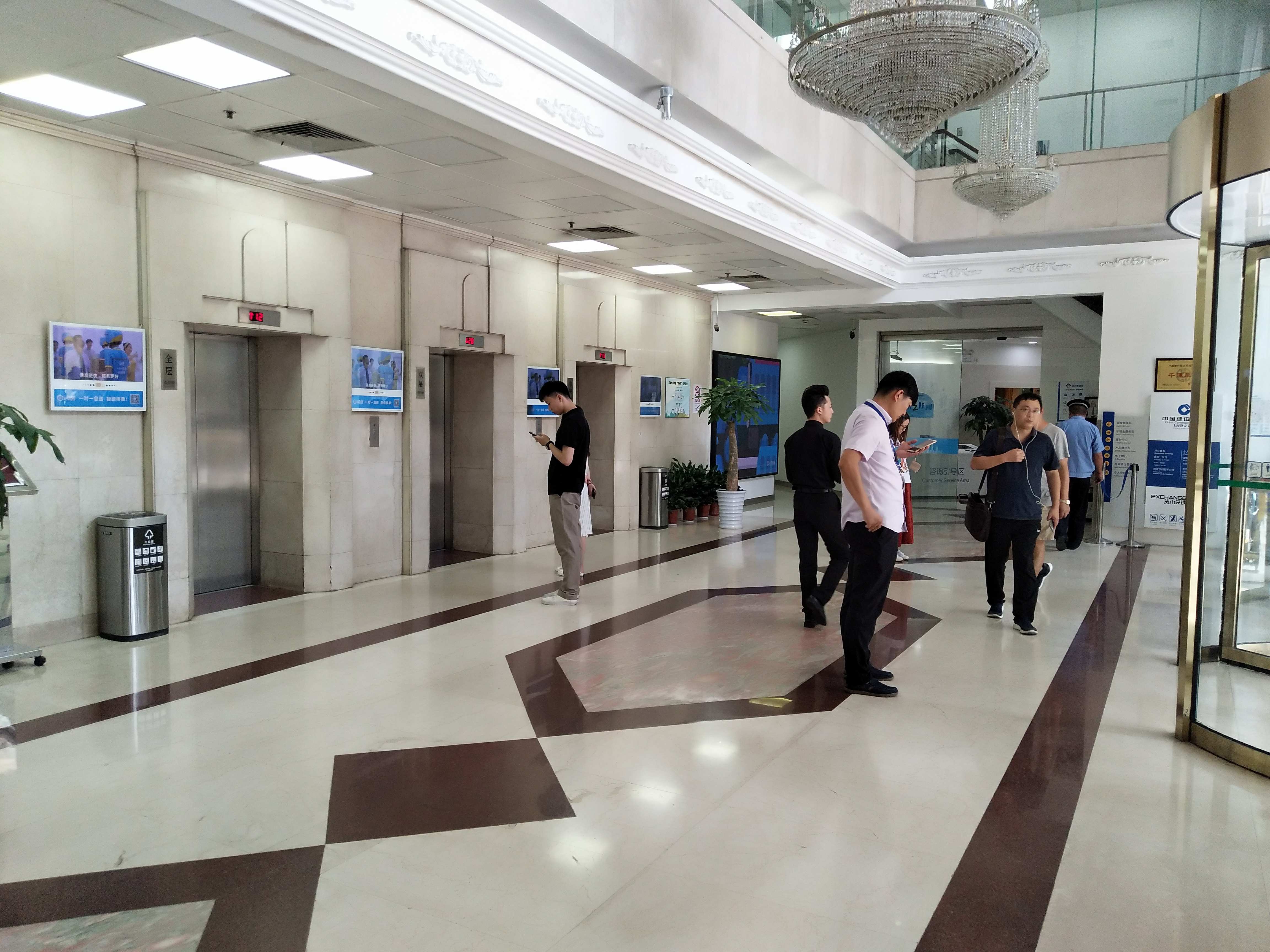 静安寺环球世界大厦168平米写字楼出租