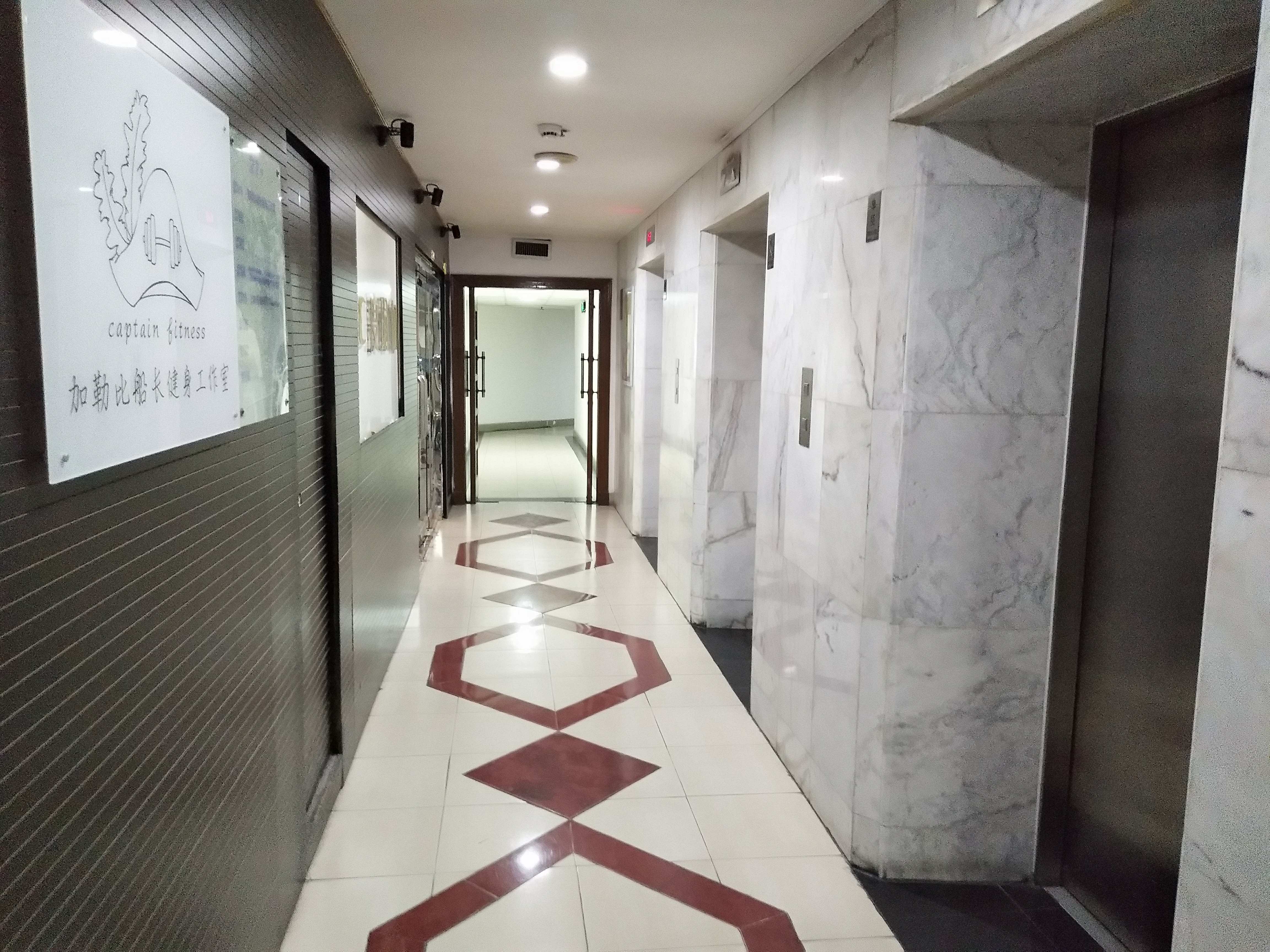 静安寺环球世界大厦168平米写字楼出租