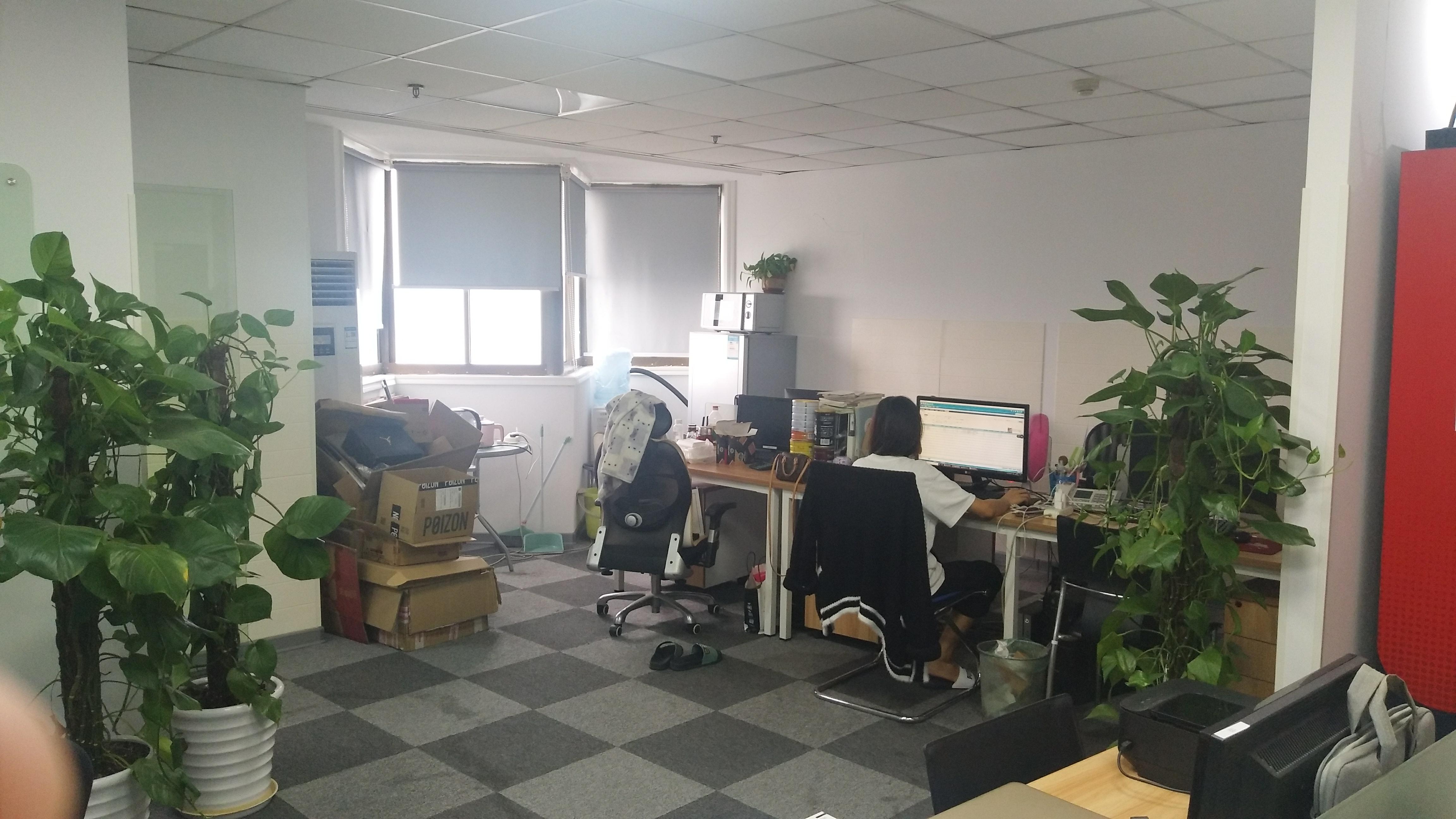 鞍山远洋广场103平米写字楼出租