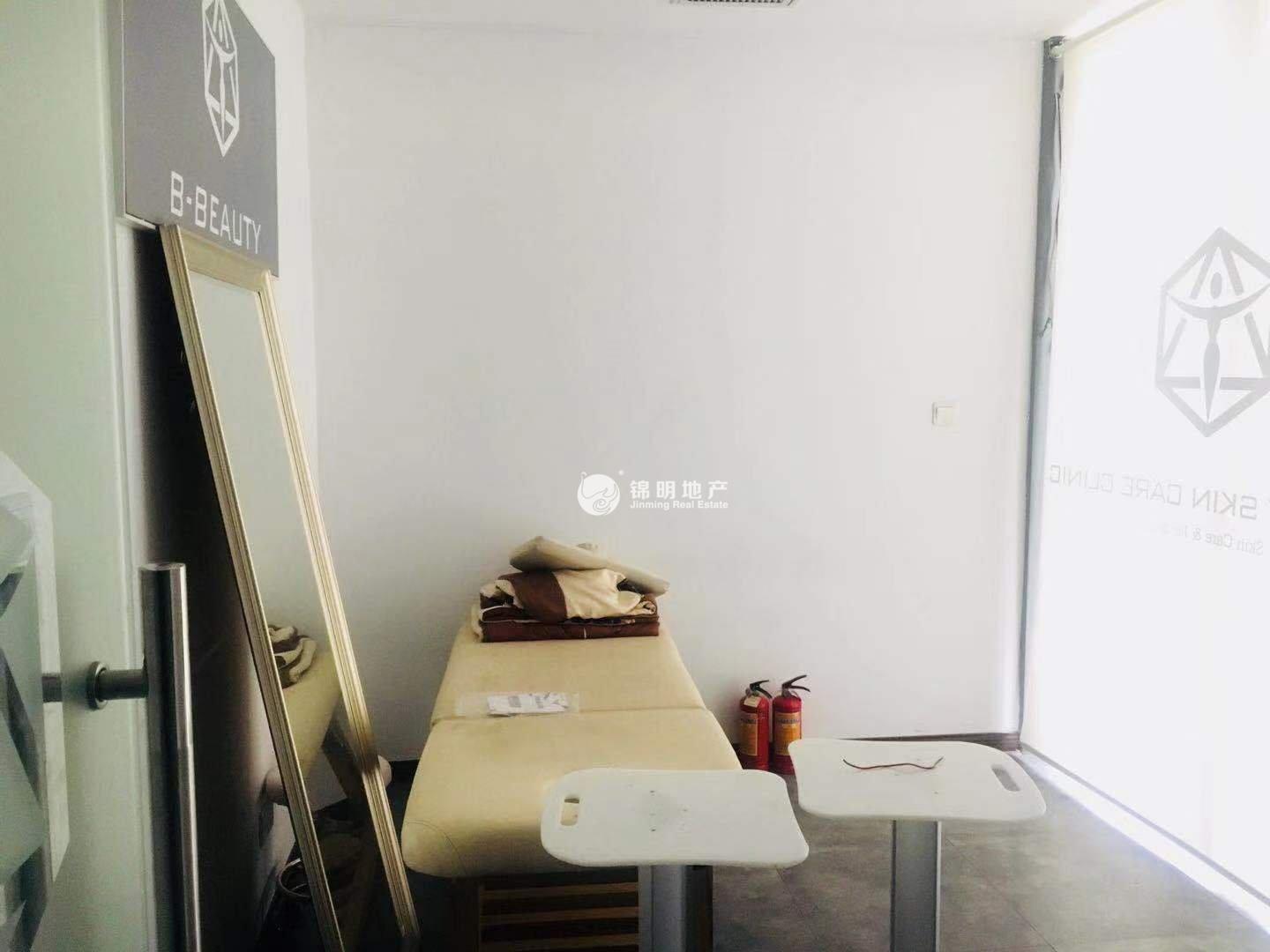 万体馆汇智大厦(漕溪北路)176平米写字楼出租