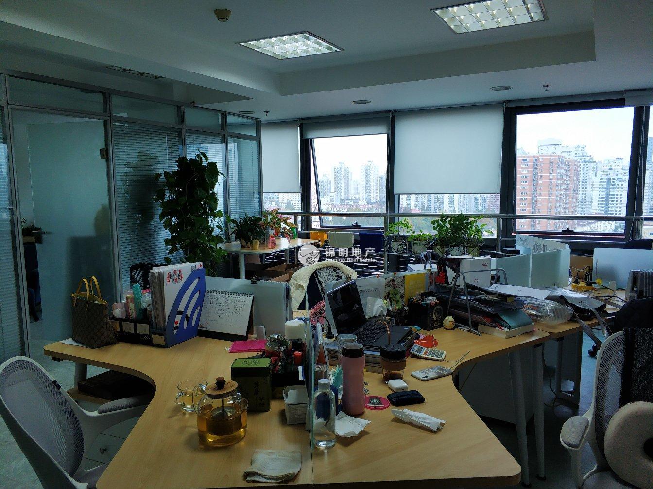 中山公园舜元企业发展大厦81平米写字楼出租