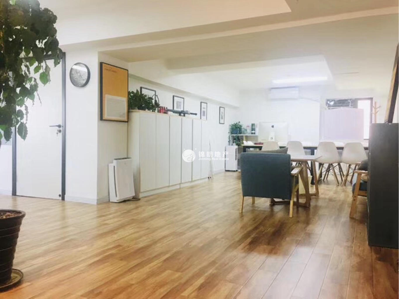 中山公园虹桥世家花园117平米写字楼出租