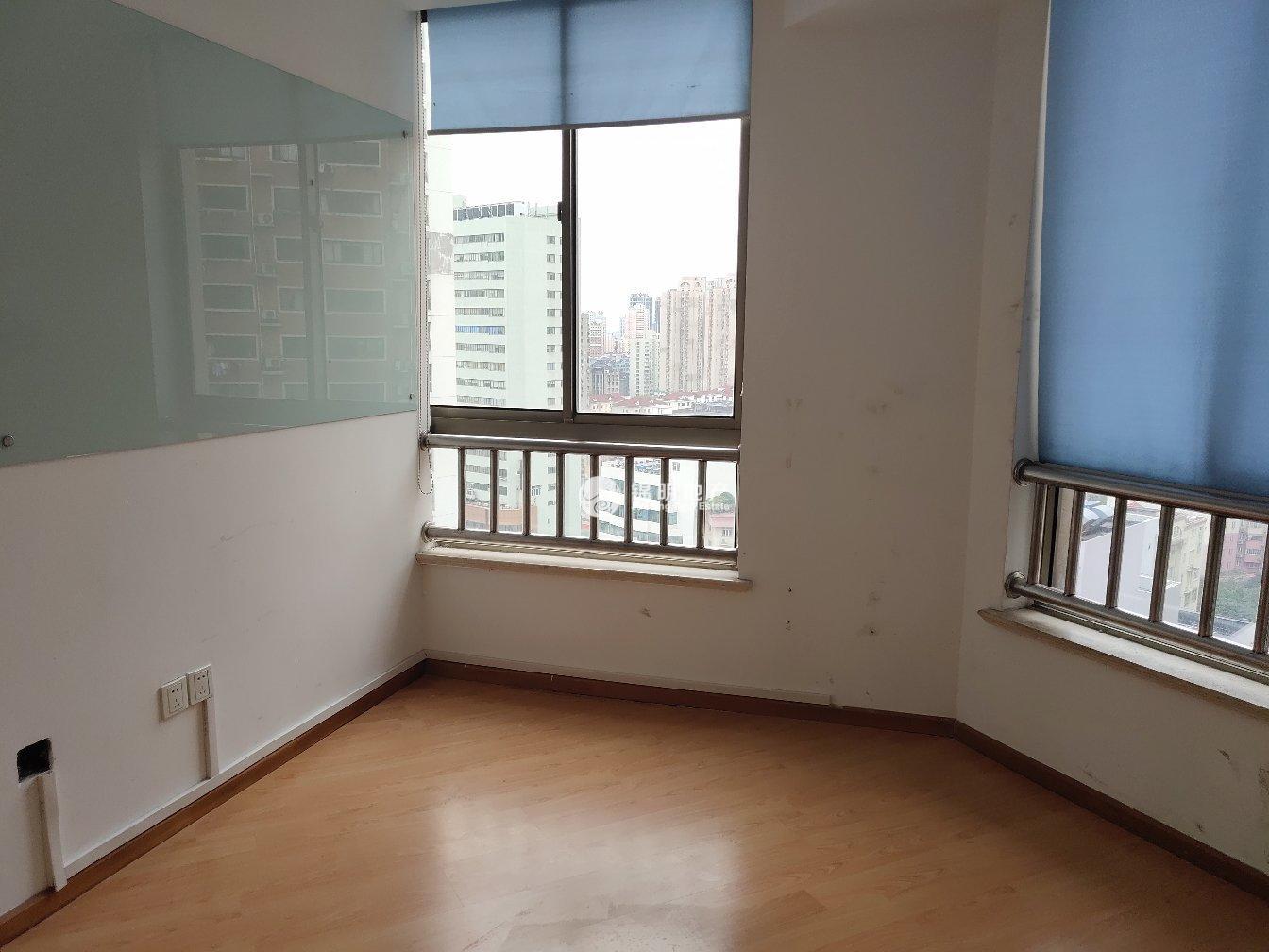 老西门万事利大厦111平米写字楼出租