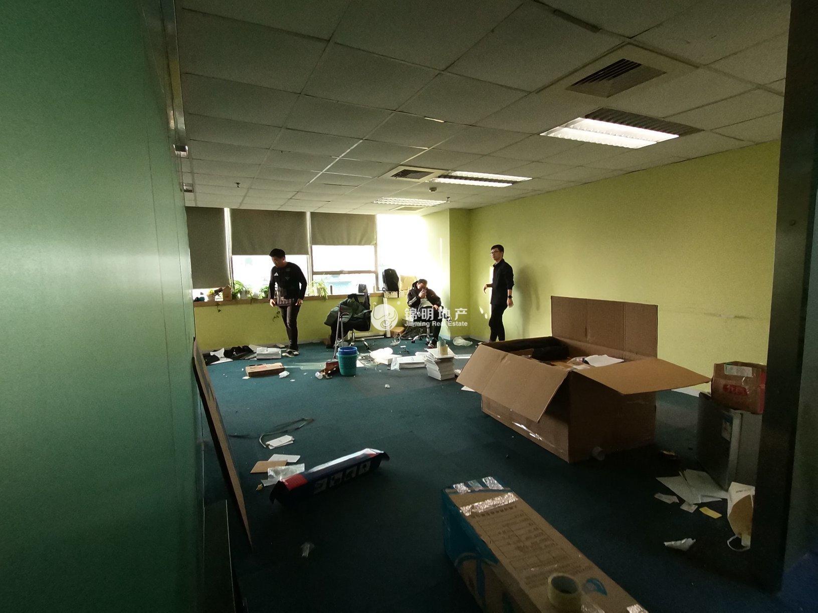 徐家汇兆丰环球大厦97平米写字楼出租