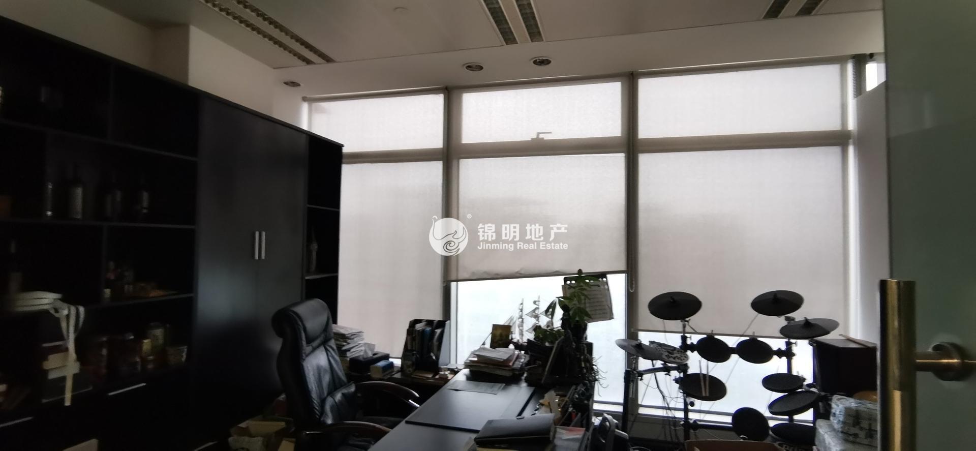 世博滨江绿地海外滩205平米写字楼出租