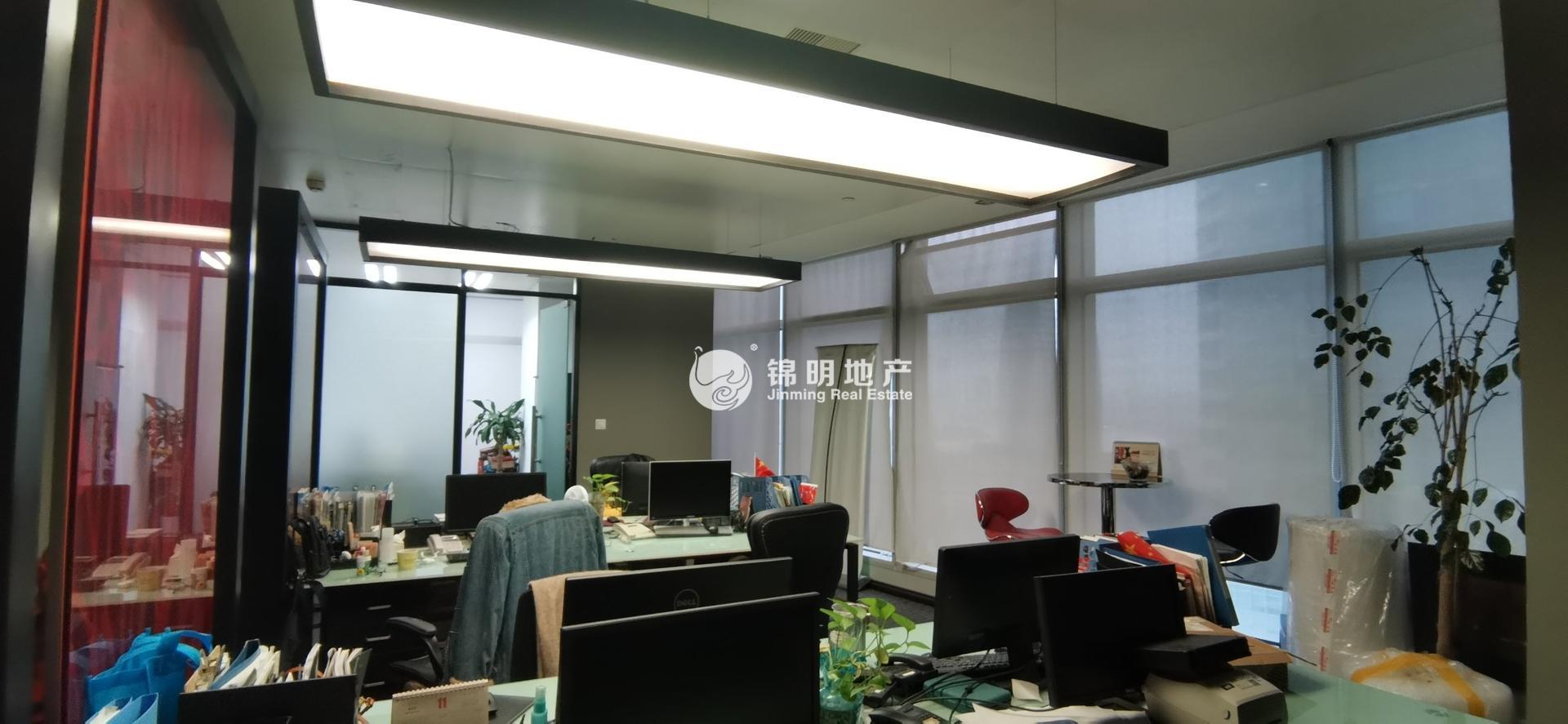 世博滨江绿地海外滩205平米写字楼出租