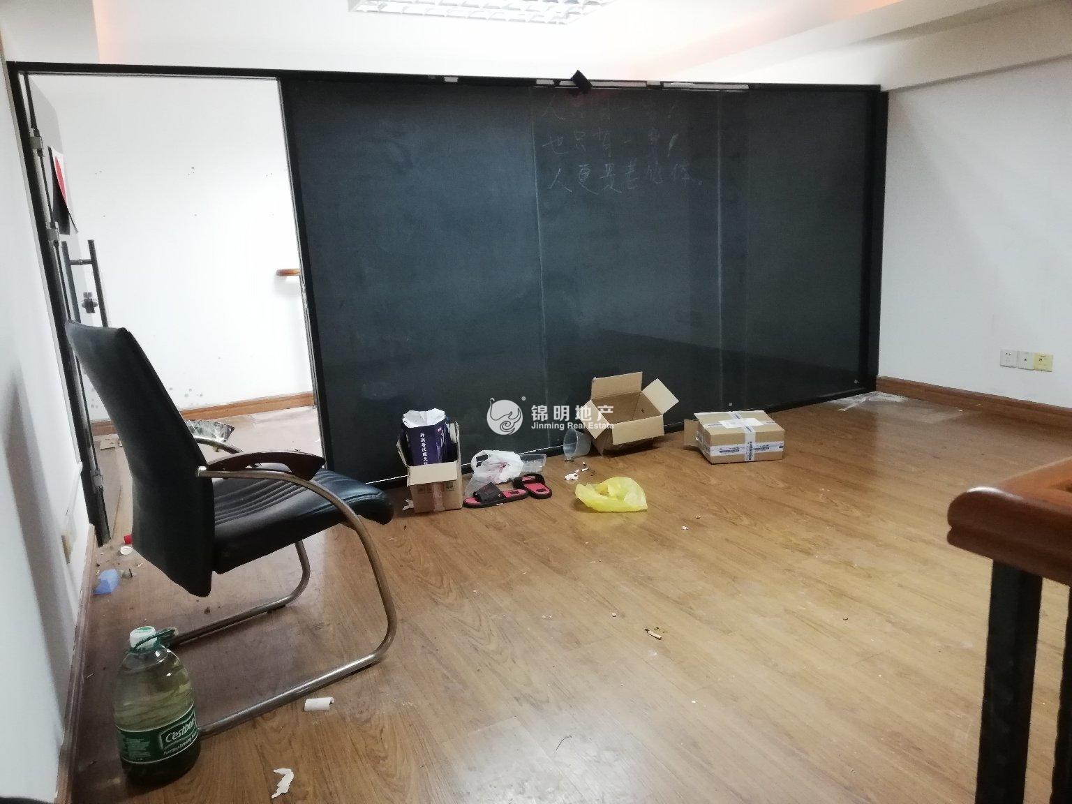 长寿路圣天地商务楼72平米写字楼出租