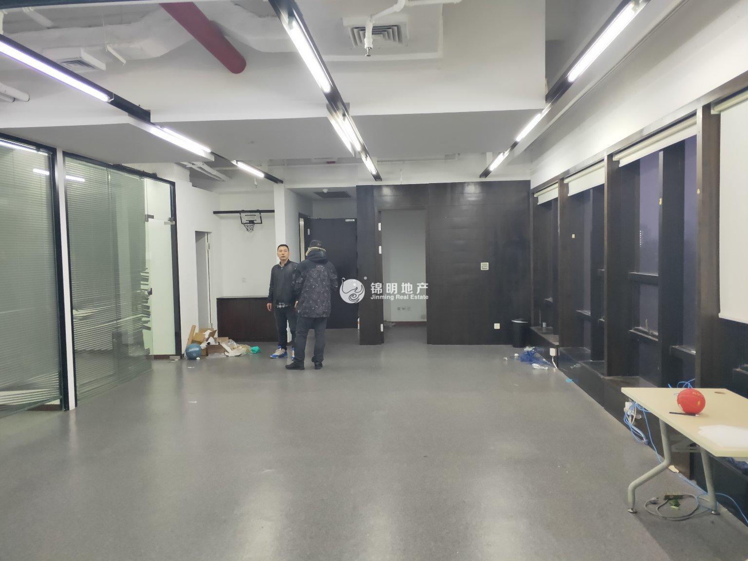 淮海中路茂名大厦183平米写字楼出租