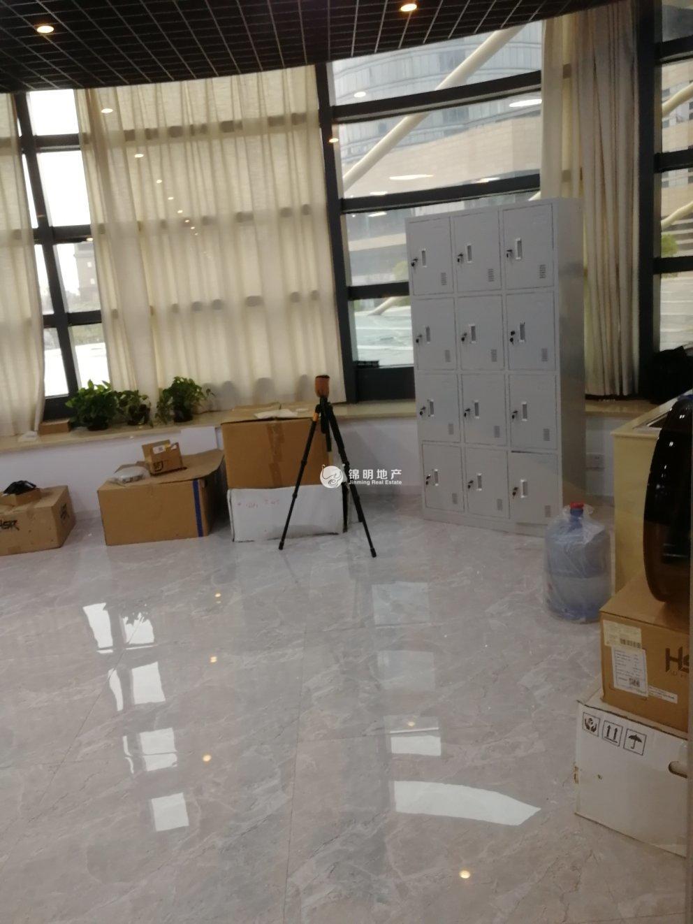 莘庄世宏金源中心108平米写字楼出租