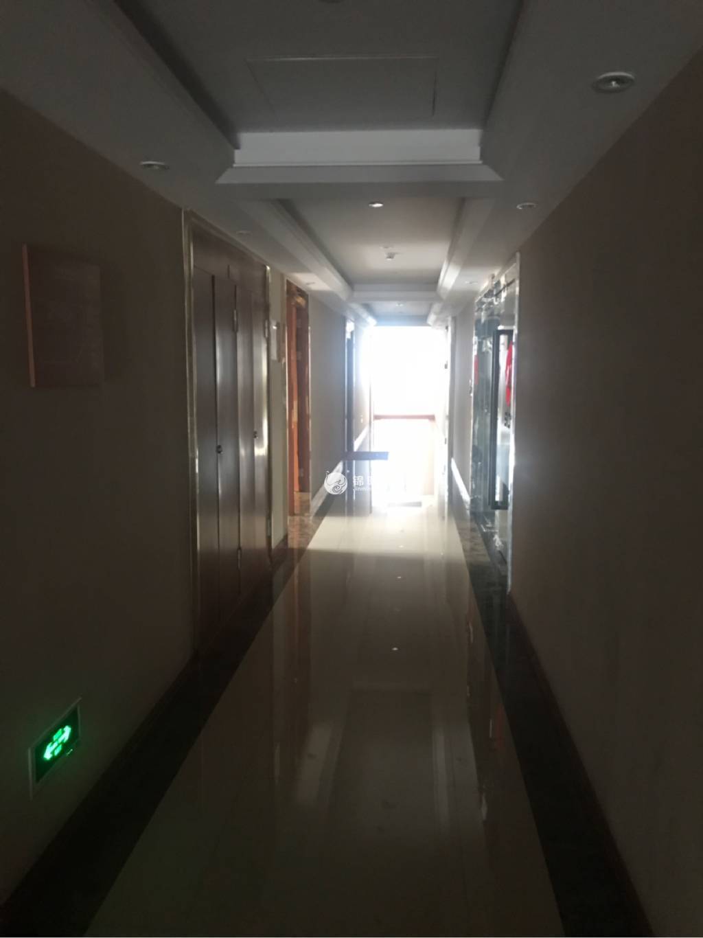 临平路大世界商务中心103平米写字楼出租