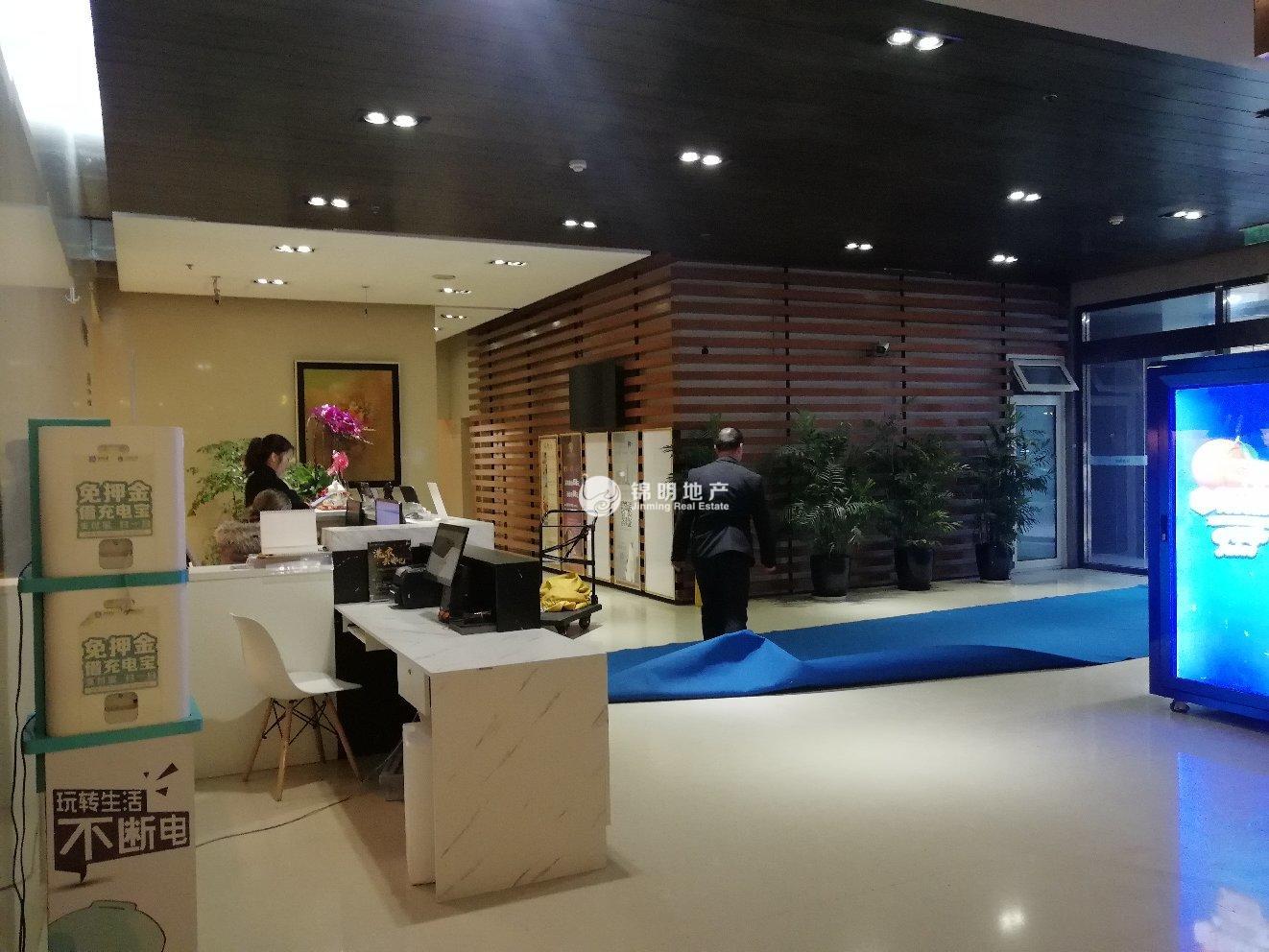 南京西路丽都新贵88平米写字楼出租