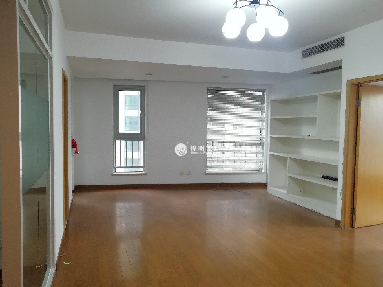 南京西路丽都新贵88平米写字楼出租