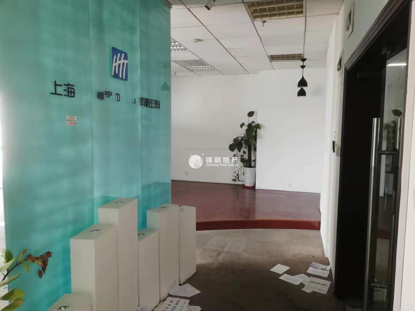 长寿路财富时代大厦97平米写字楼出租