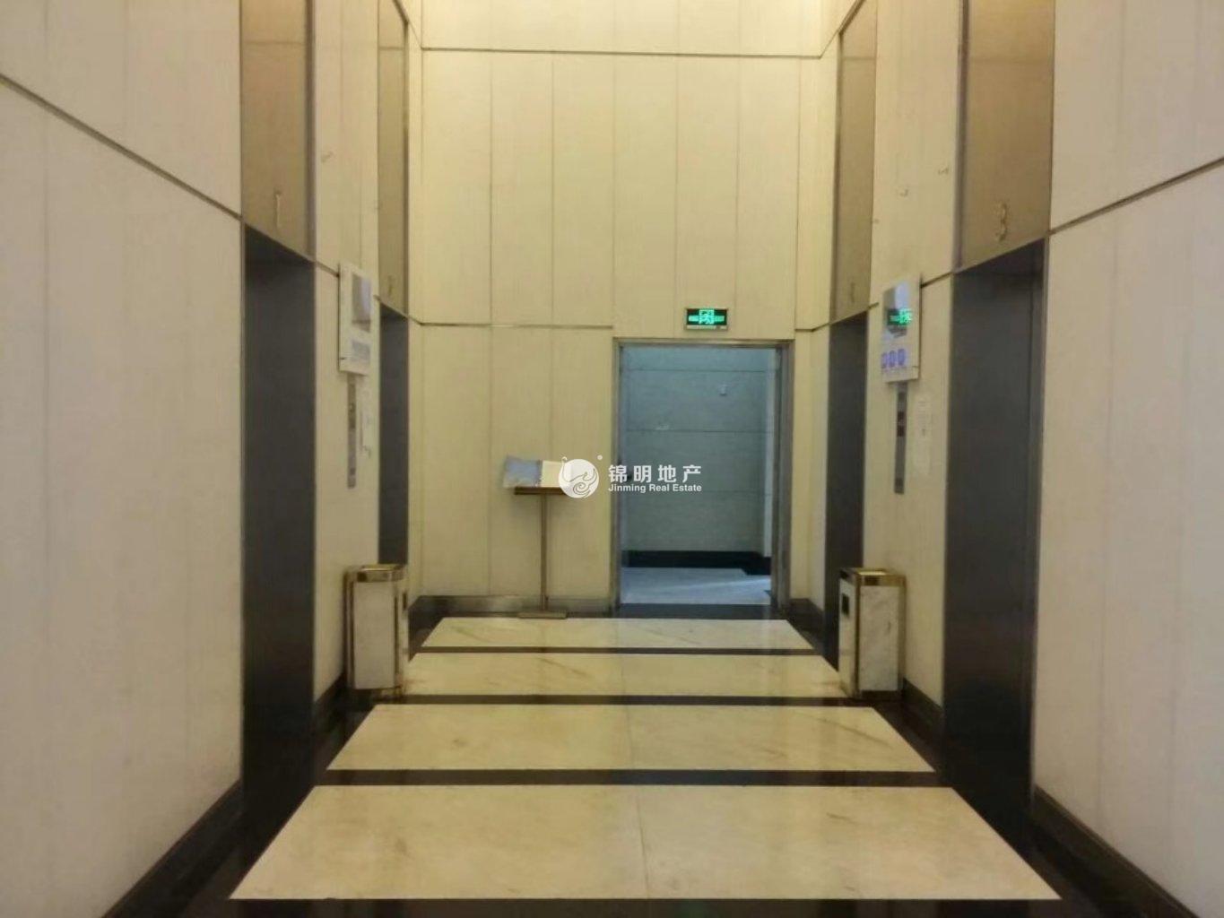 陆家嘴中融大厦84平米写字楼出租