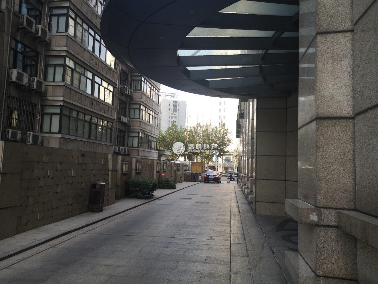 万体馆汇智大厦(漕溪北路)105平米写字楼出租