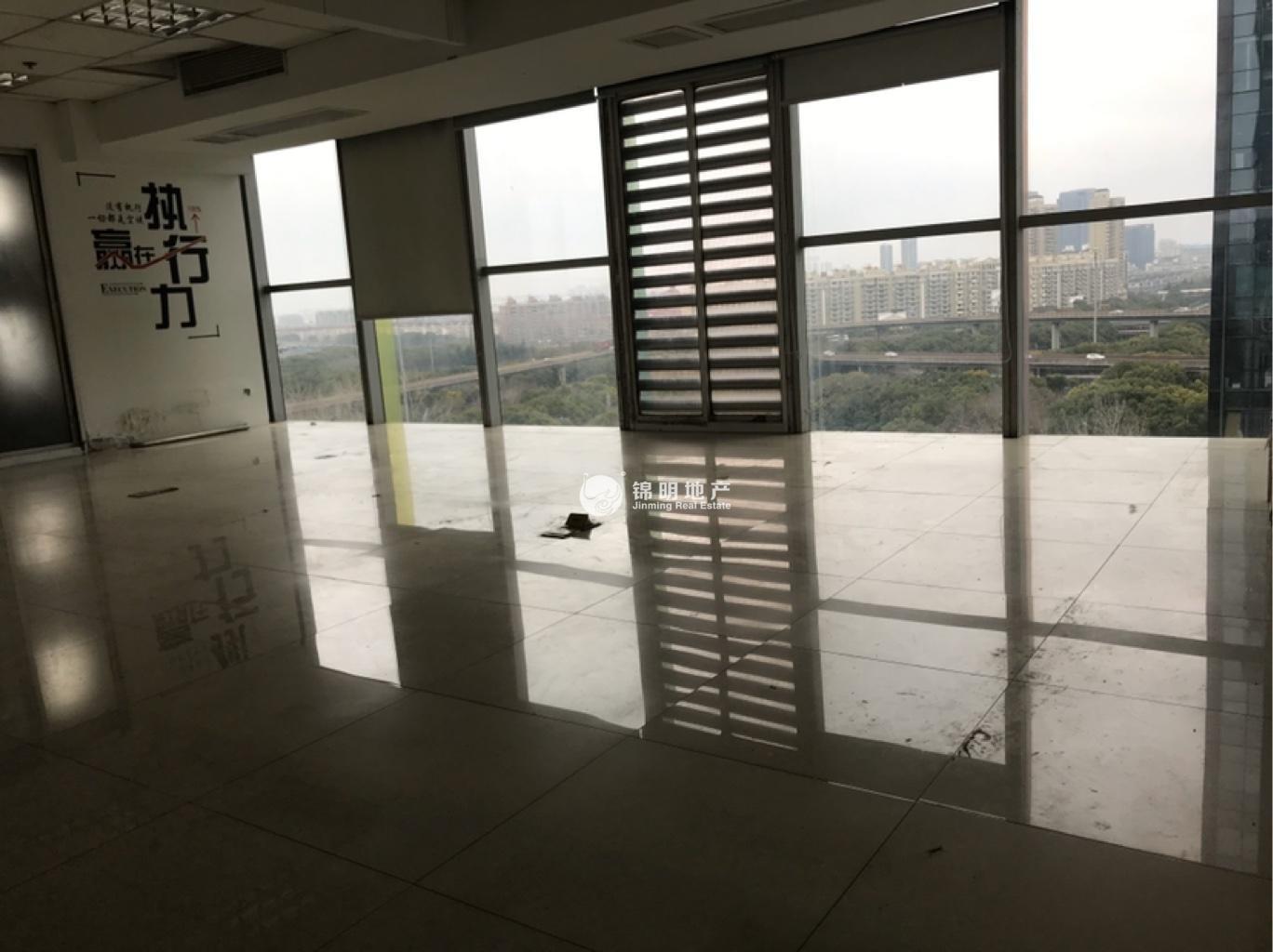 莘庄绿地蓝海77平米写字楼出租