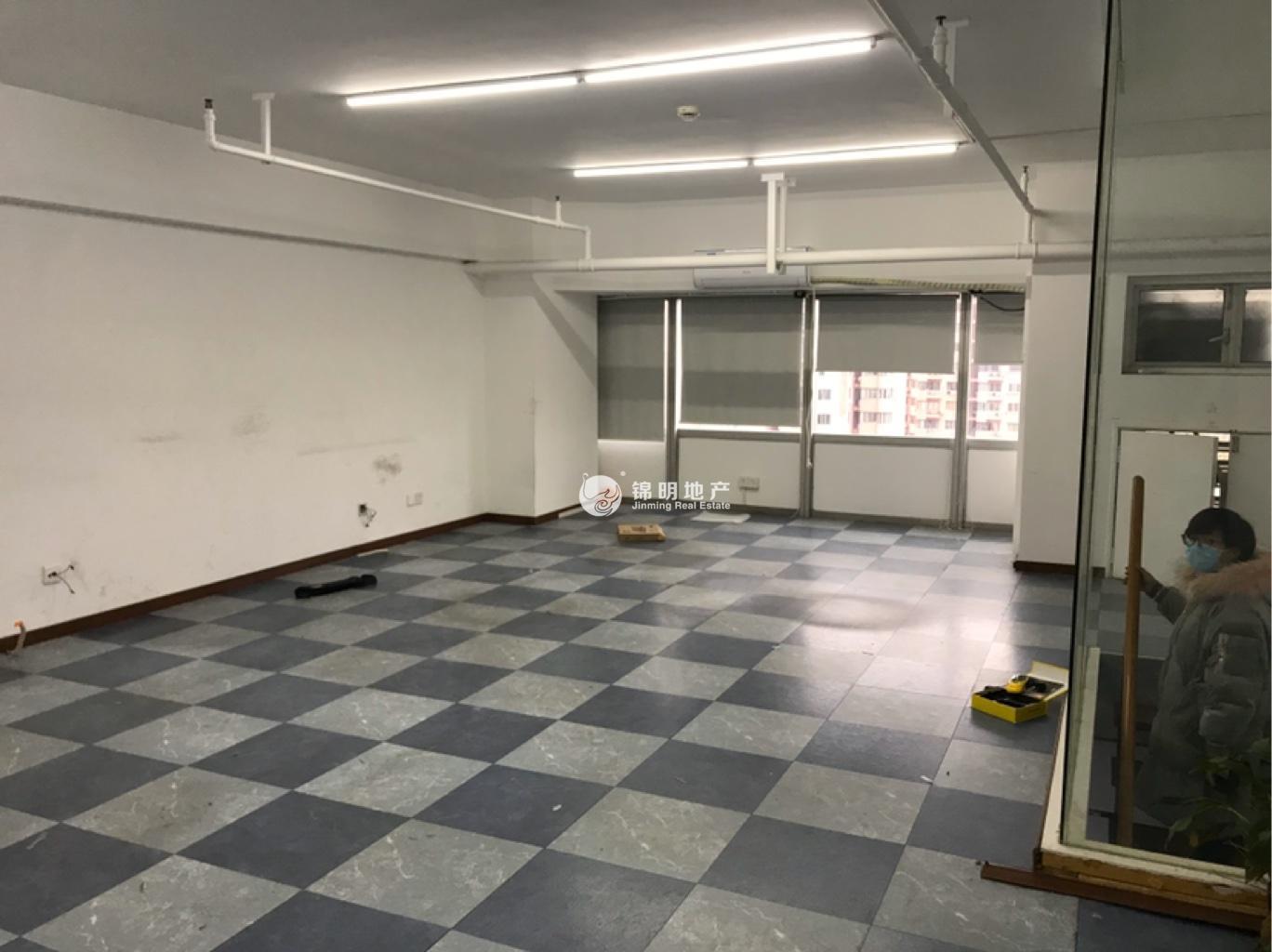 莘庄绿地蓝海77平米写字楼出租