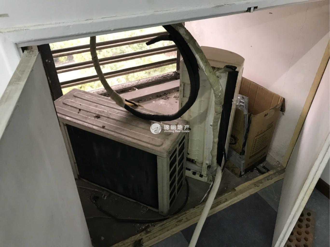 莘庄绿地蓝海77平米写字楼出租