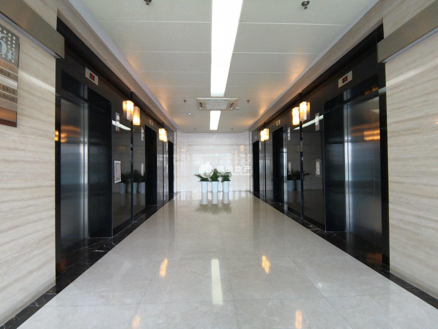 万体馆汇鑫国际大厦194平米写字楼出租