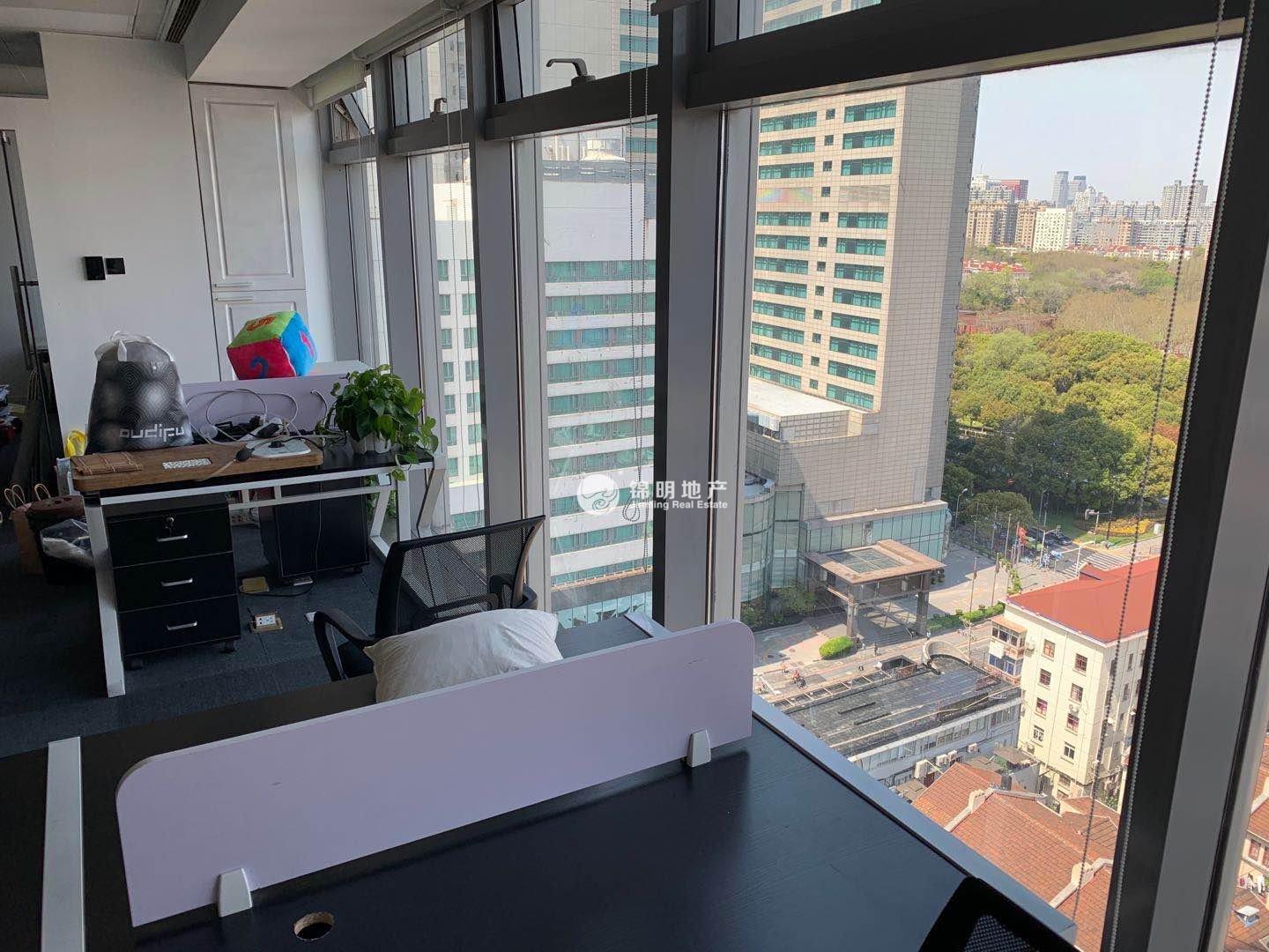 中山公园华宁国际广场135平米写字楼出租