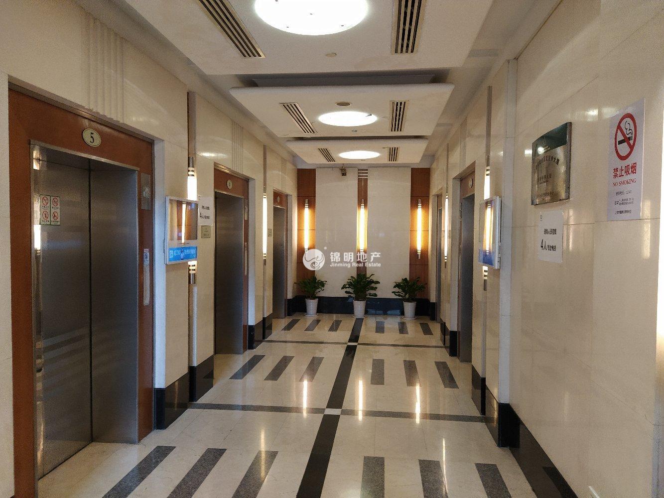 淮海中路淮海中华大厦55平米写字楼出租