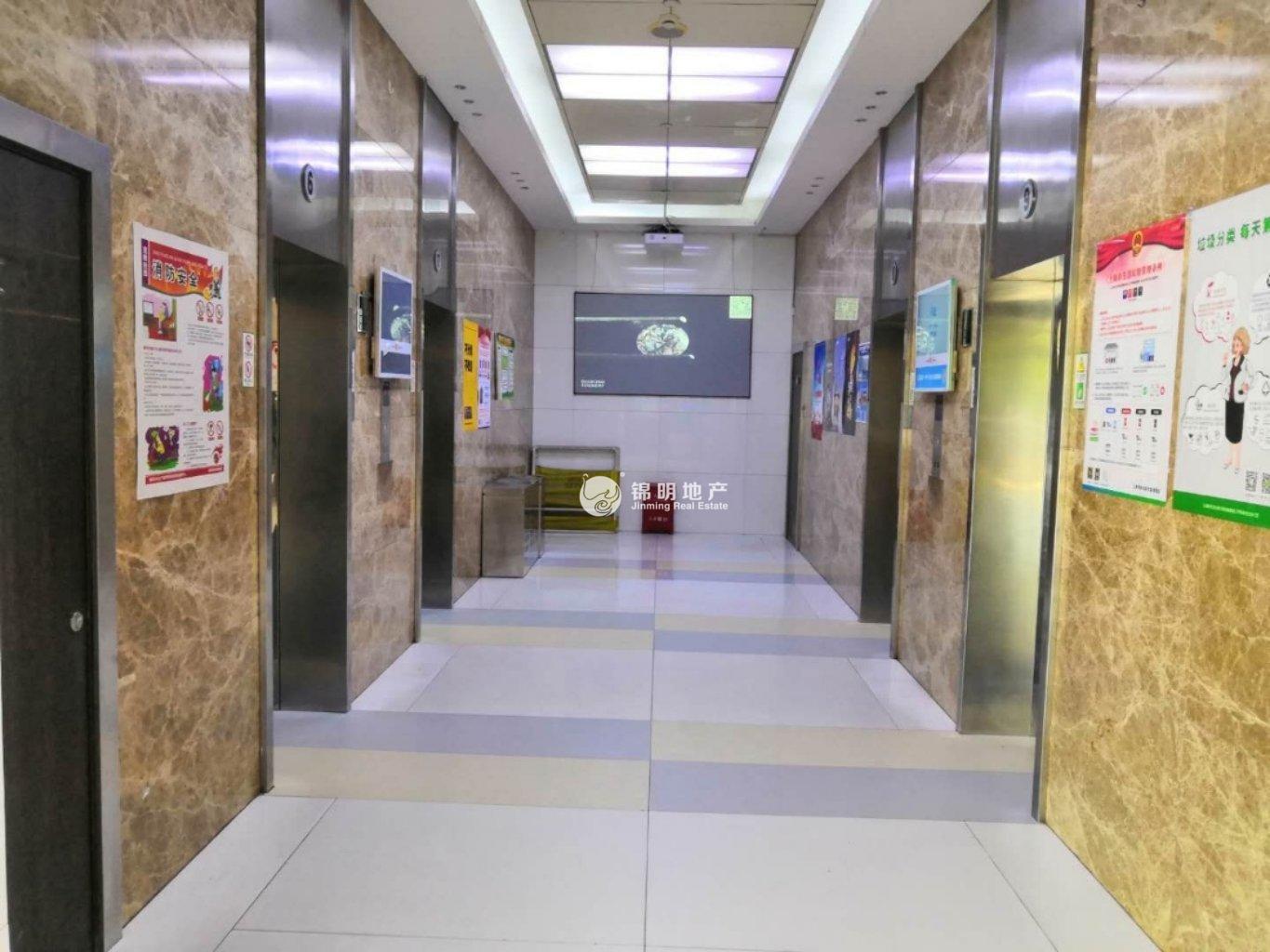 光新浦发广场57平米写字楼出租