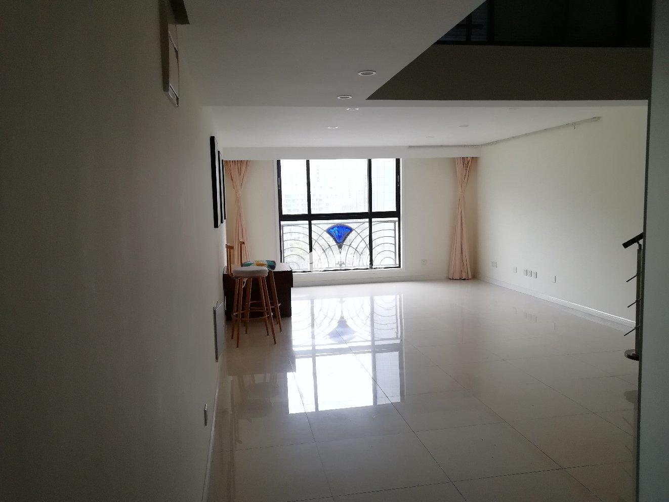 长寿路圣天地商务楼73平米写字楼出租