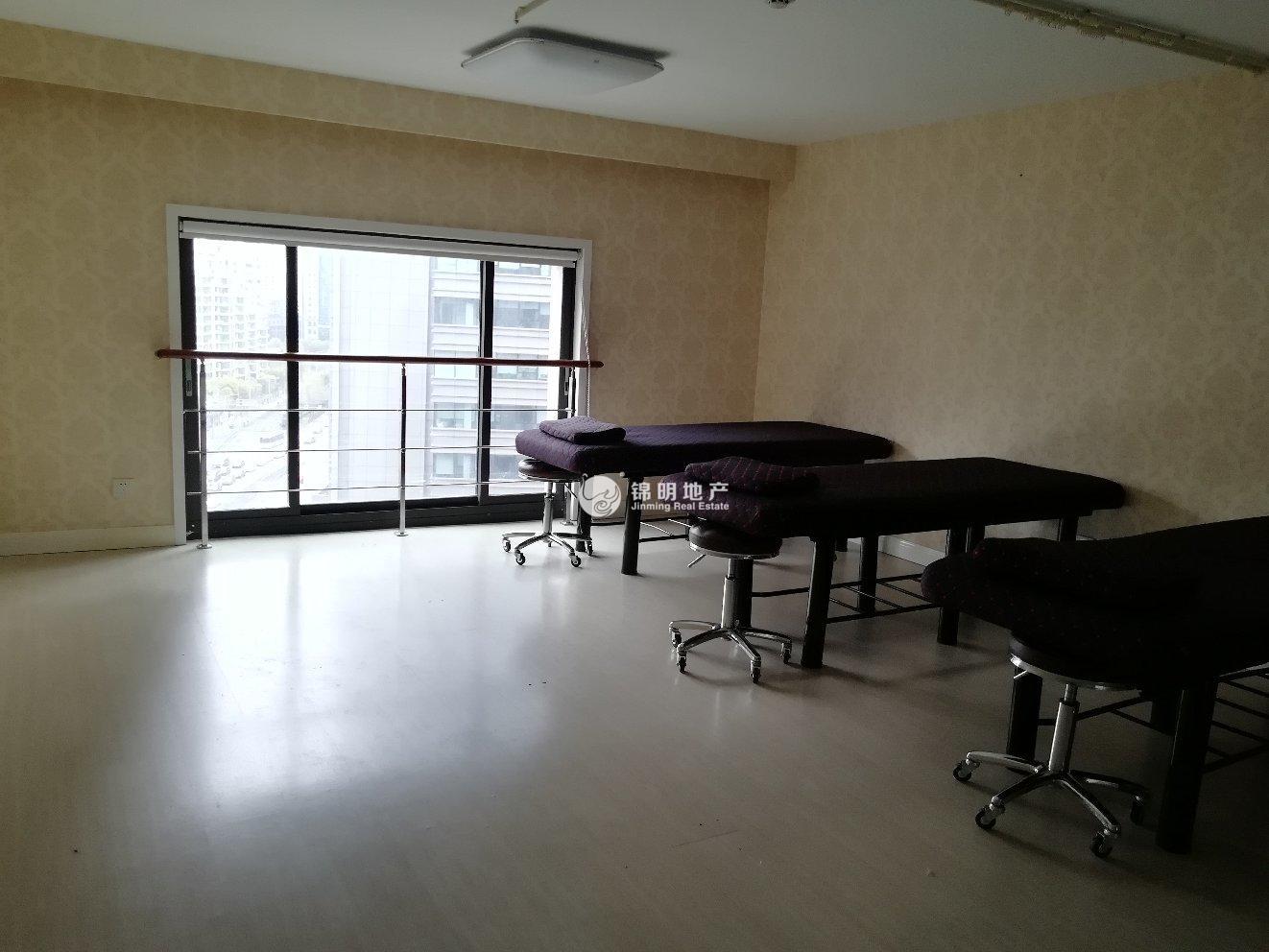 长寿路圣天地商务楼73平米写字楼出租