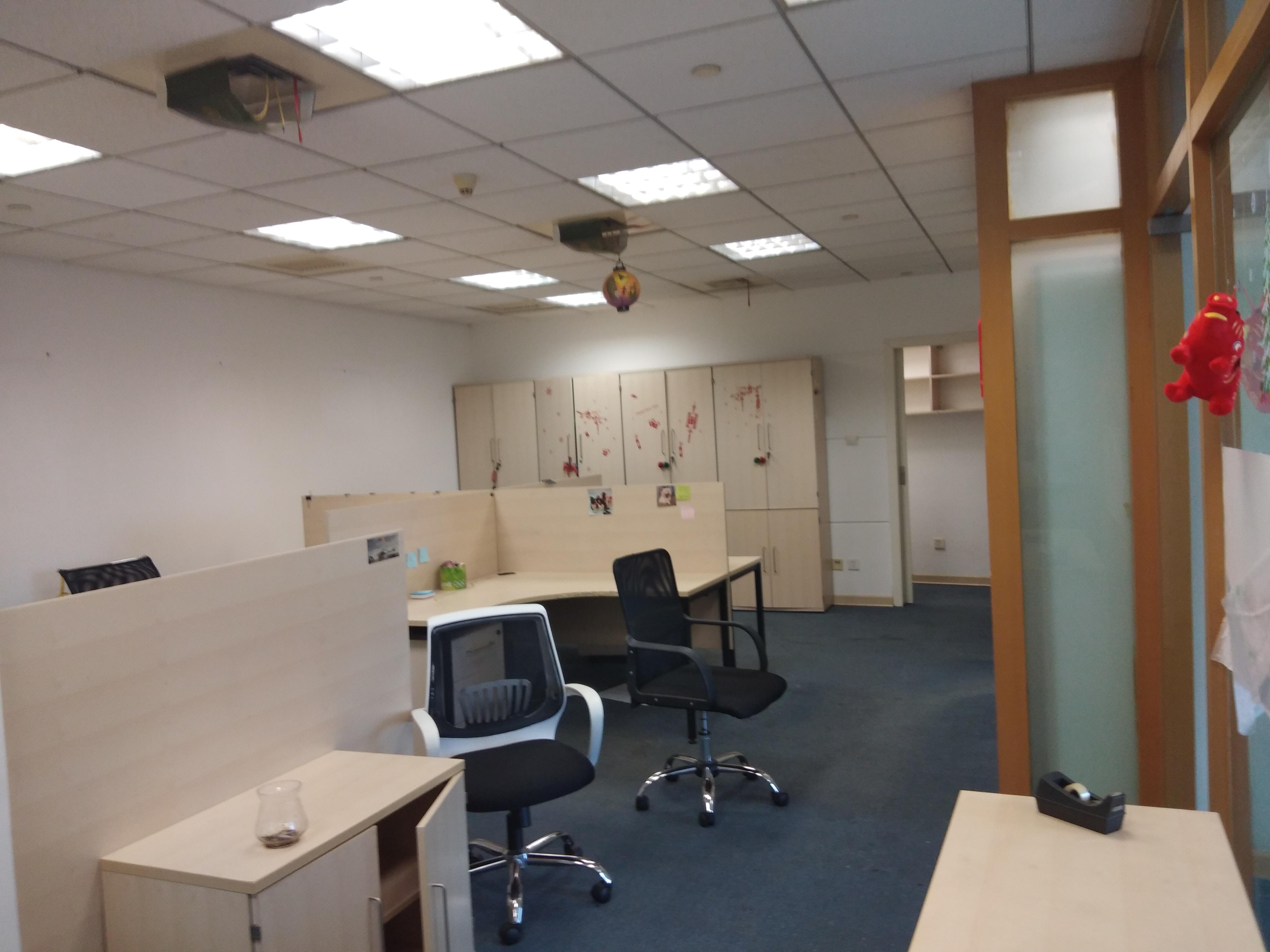 静安寺静安中华大厦125平米写字楼出租