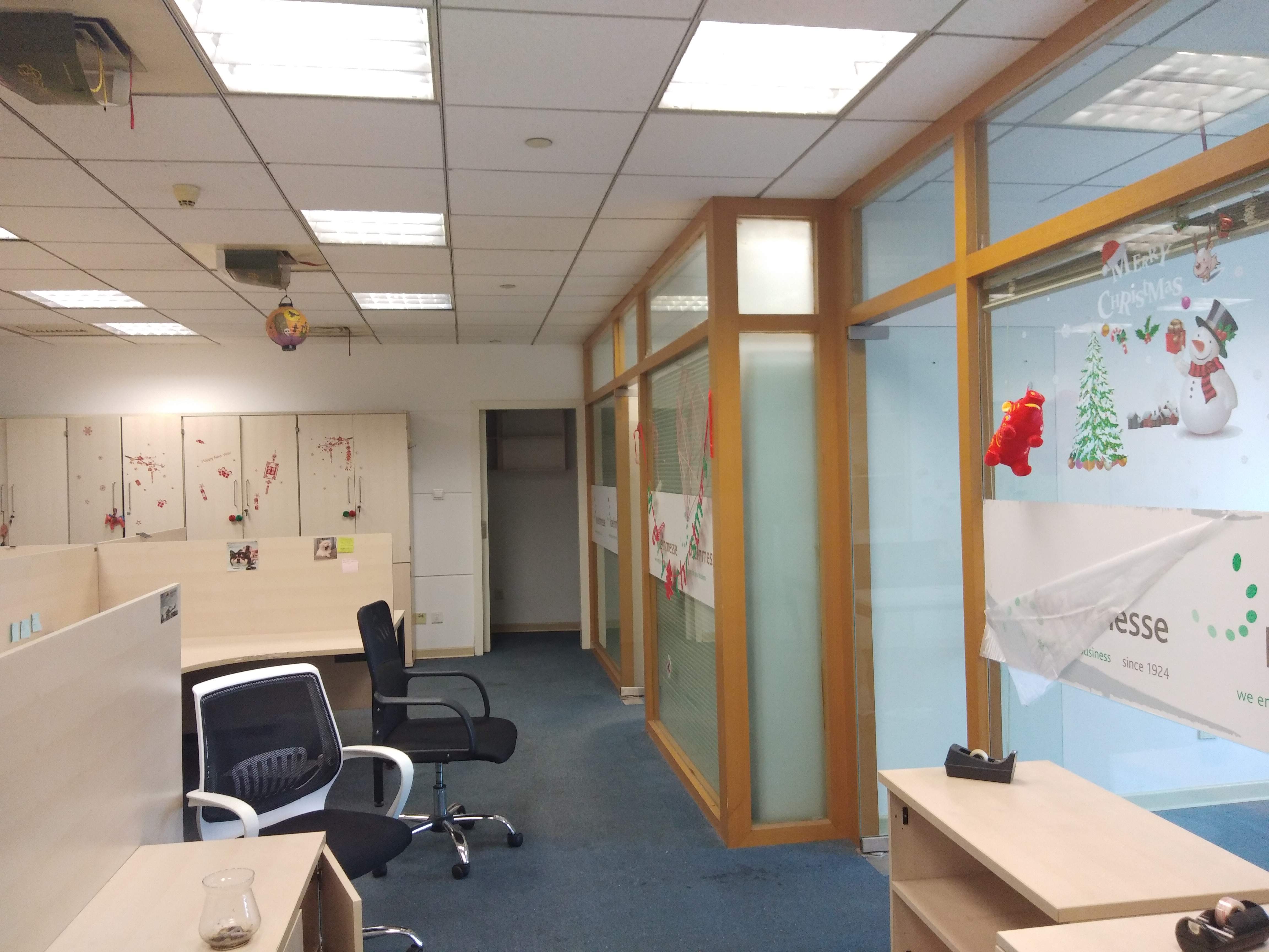 静安寺静安中华大厦125平米写字楼出租