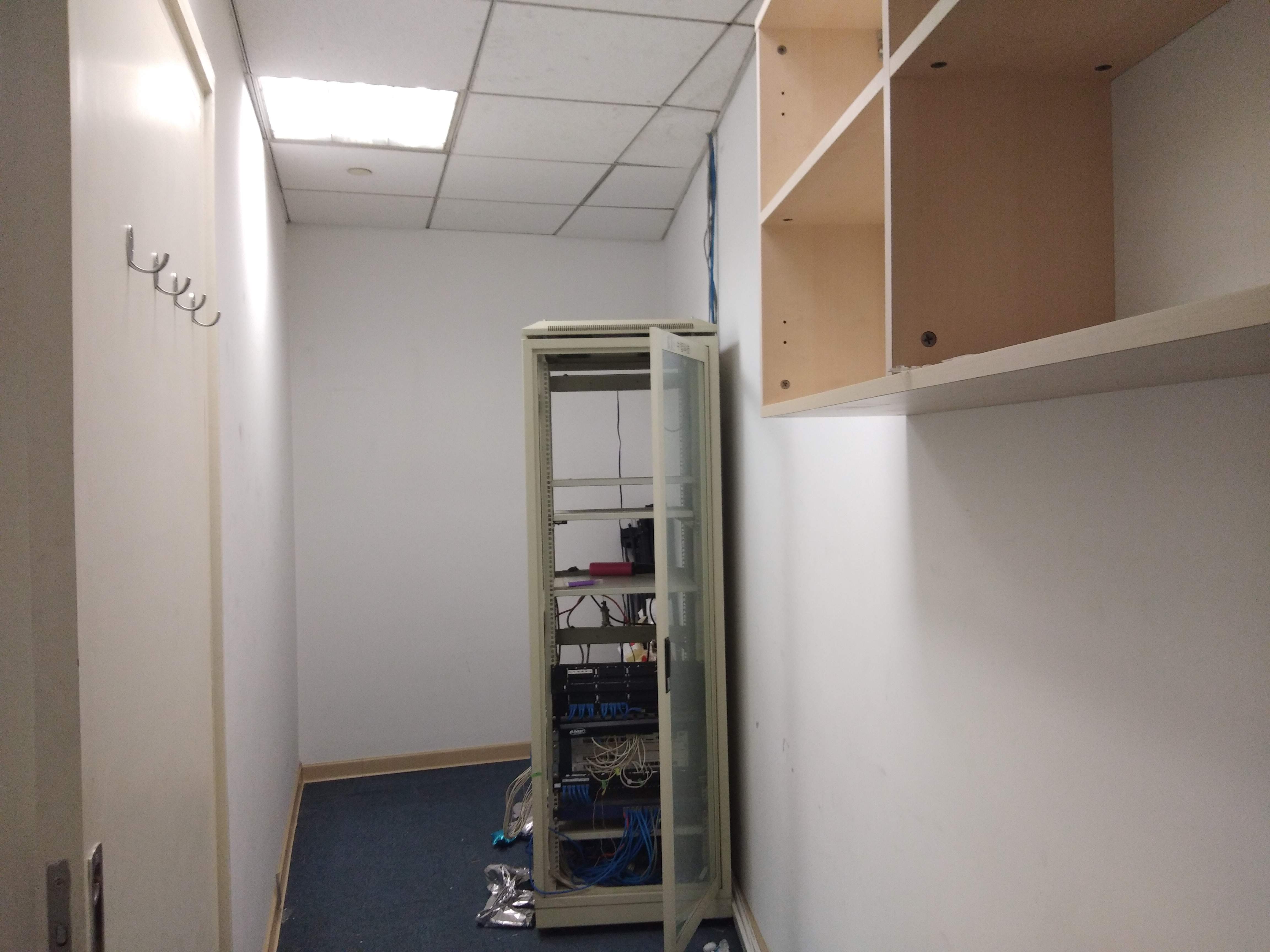 静安寺静安中华大厦125平米写字楼出租