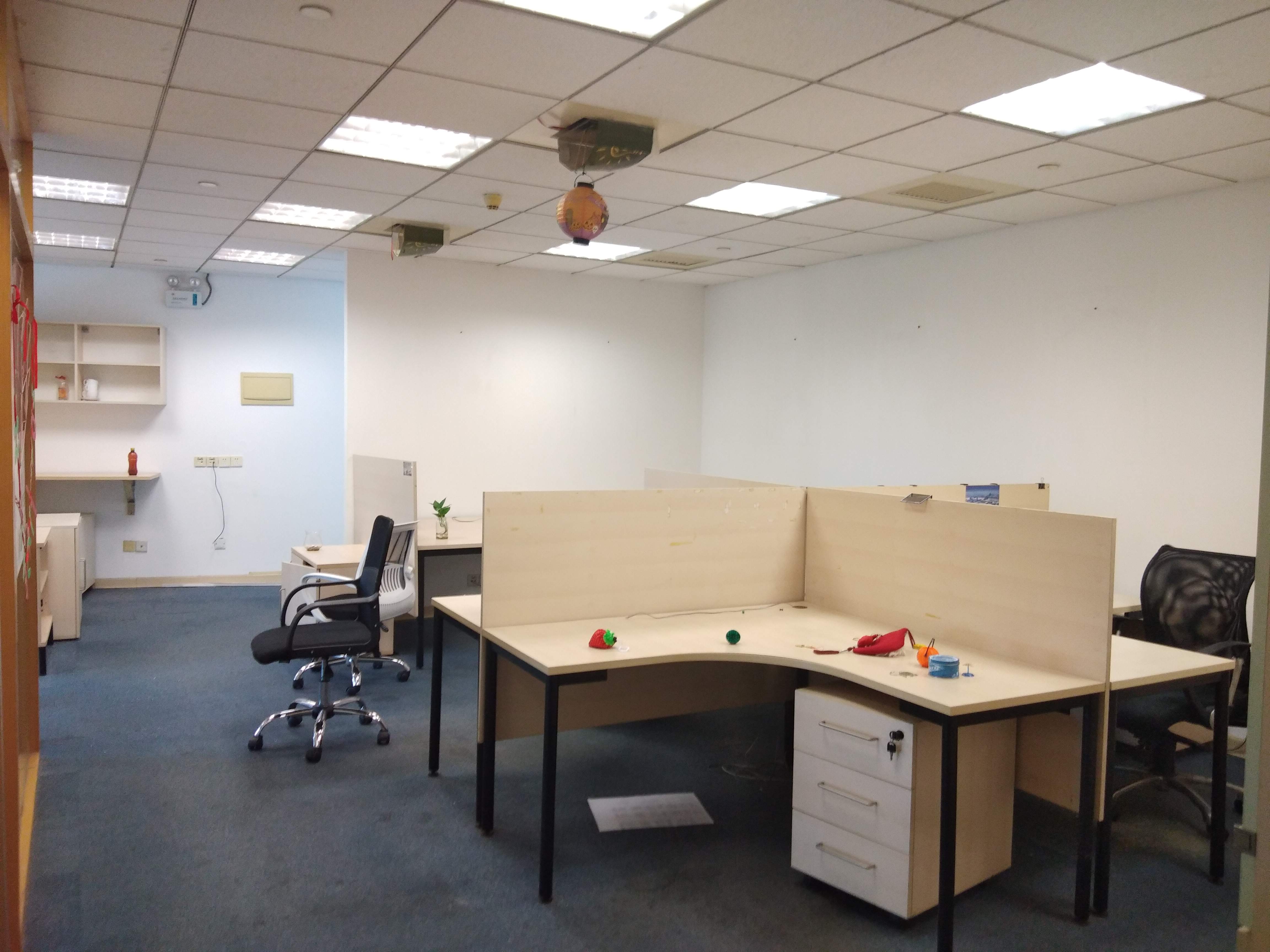 静安寺静安中华大厦125平米写字楼出租